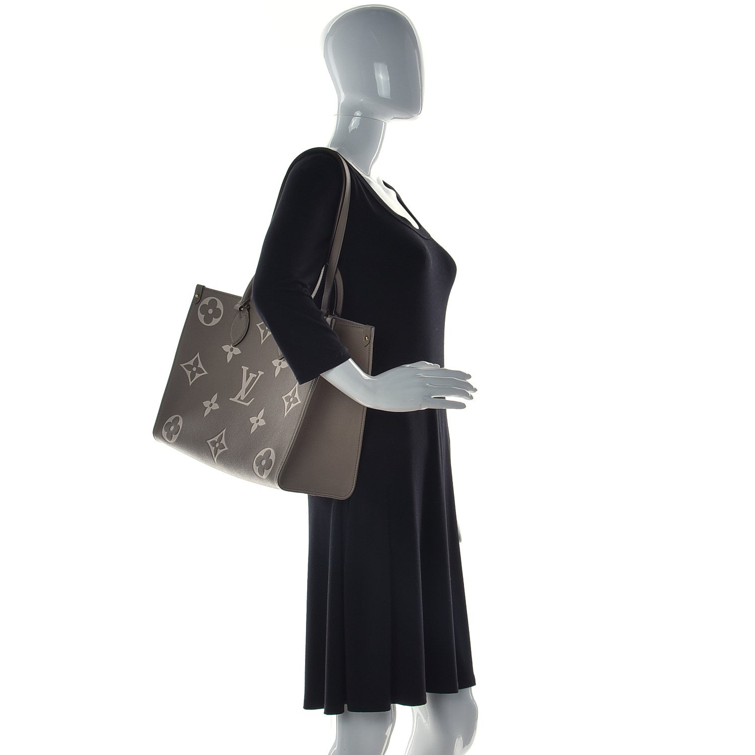 Louis Vuitton Empreinte Monogram Giant Onthego MM Tourterelle Creme 2 of 9
