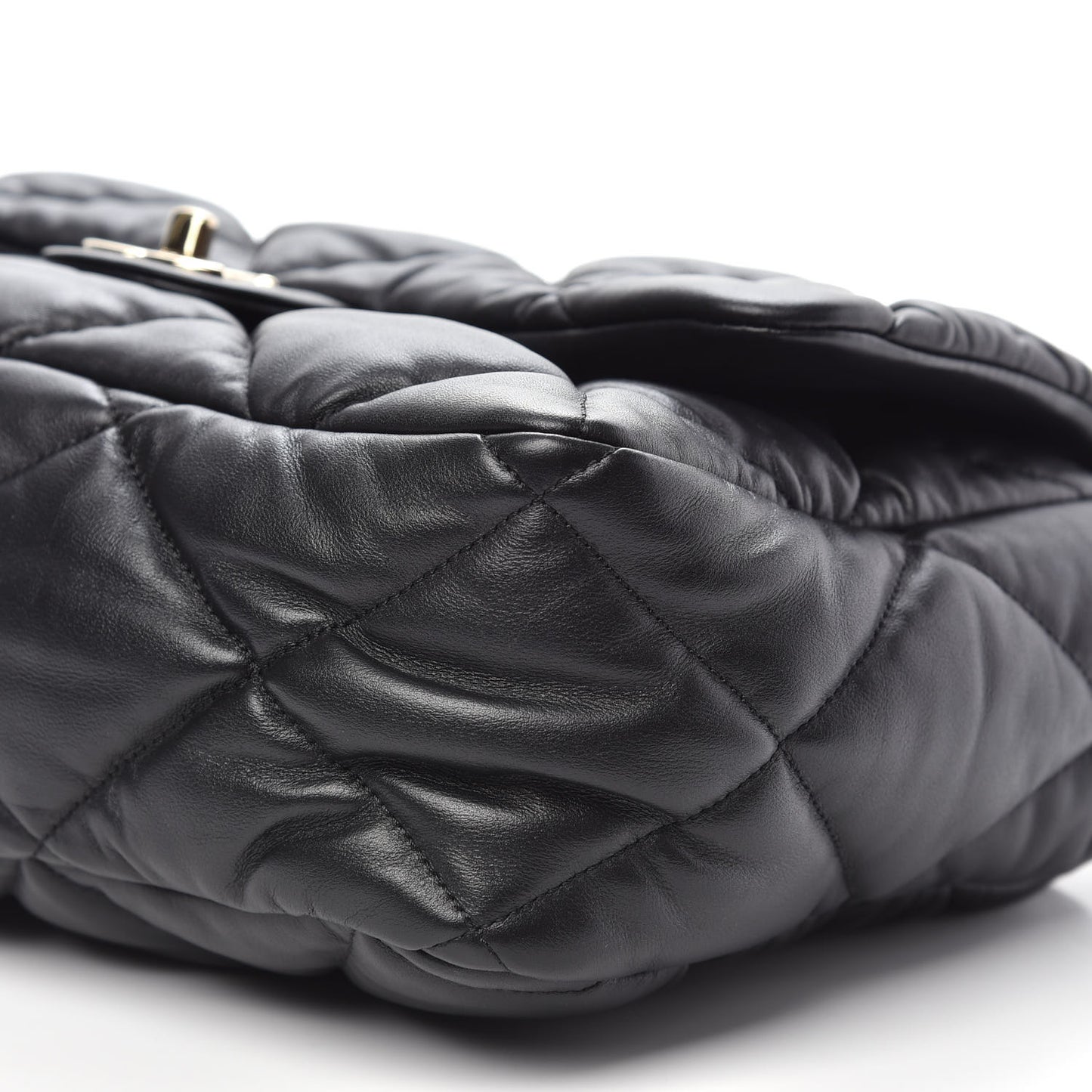 Calfskin Quilted Large Bubbly Flap Black