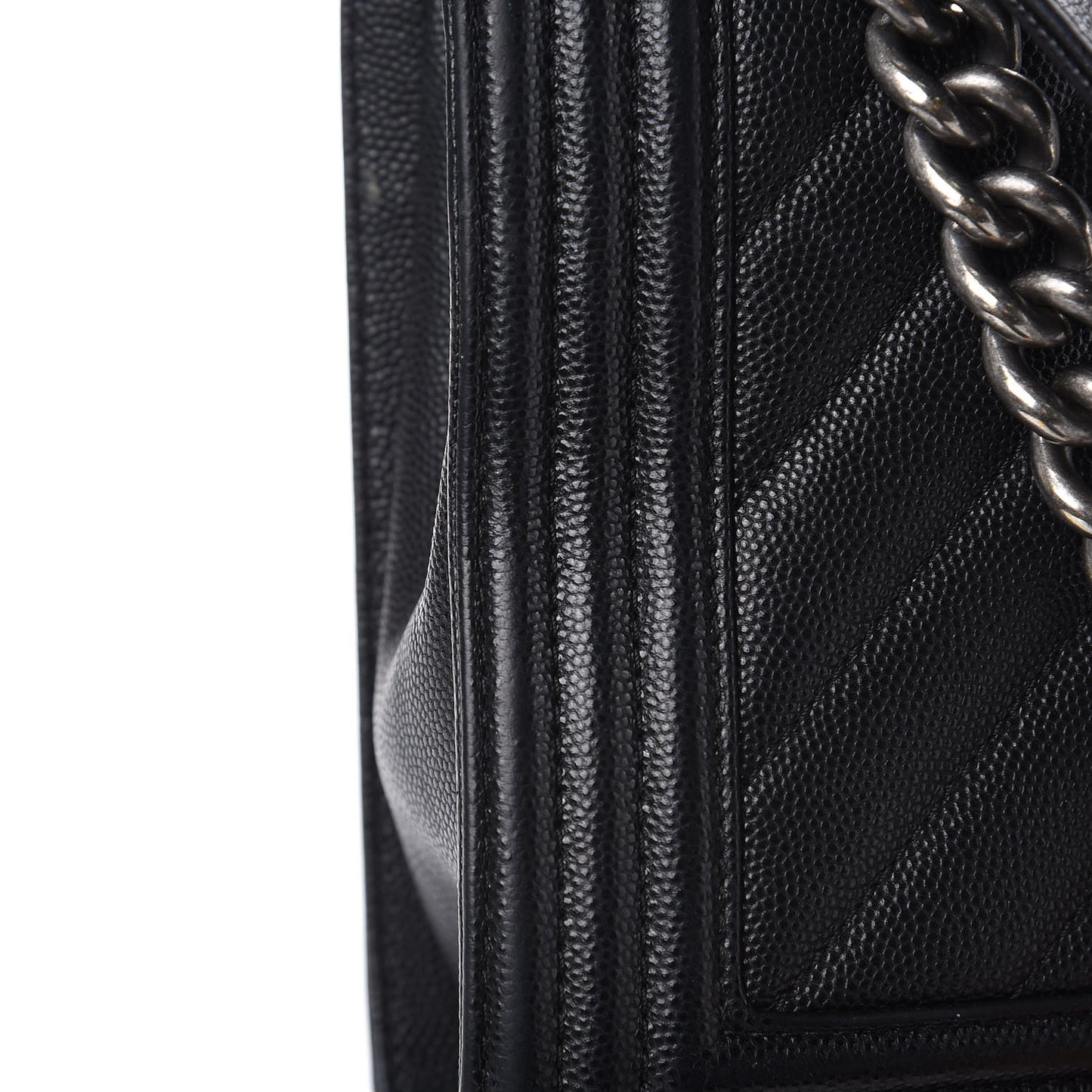 Caviar Chevron Quilted New Medium Boy Flap Black