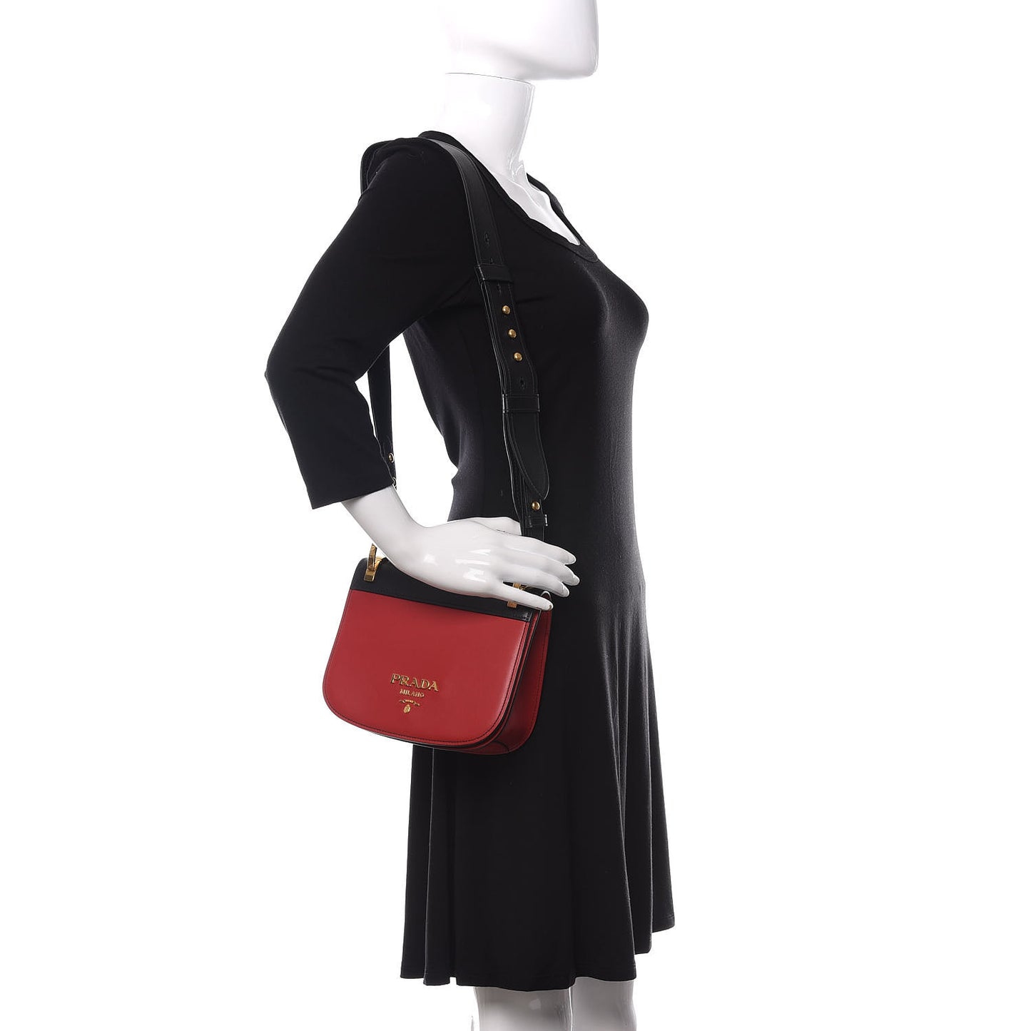 City Calfskin Pionniere Saddle Bag Fuoco Black