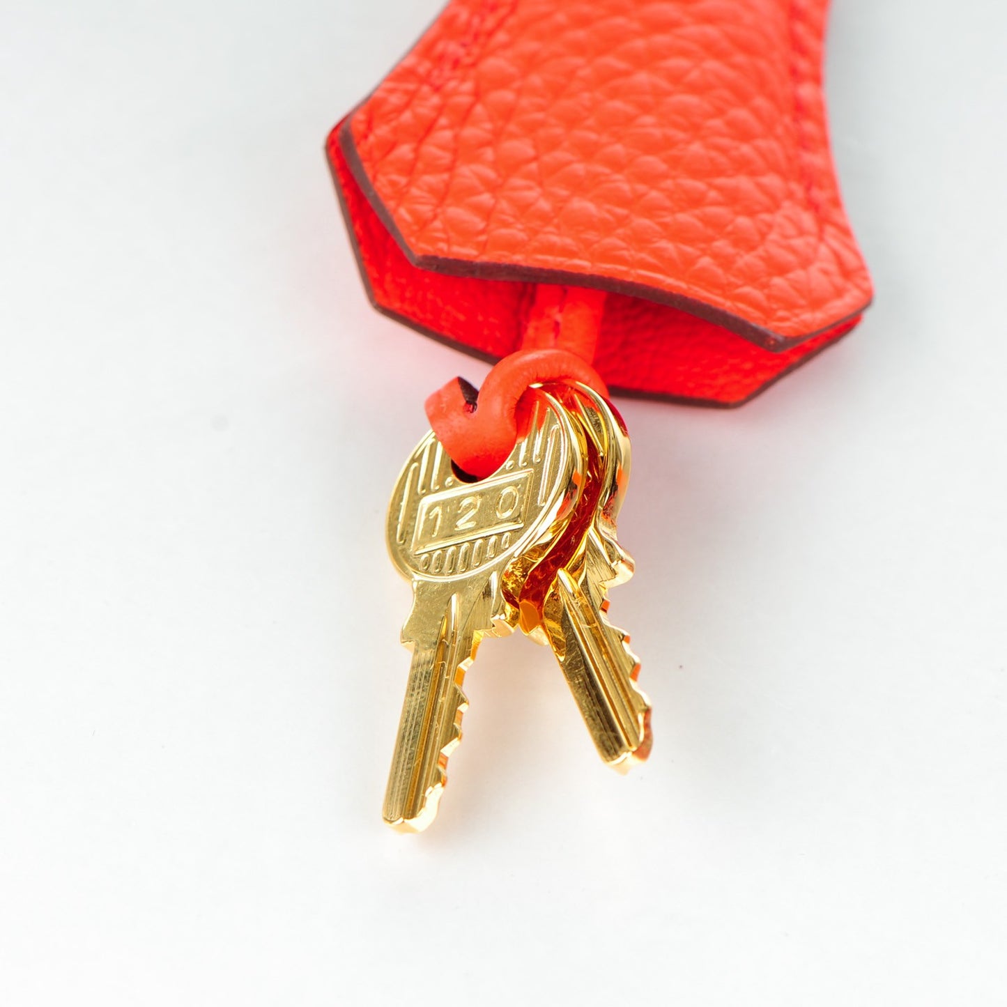 Taurillon Clemence Kelly Retourne 32 Orange Poppy