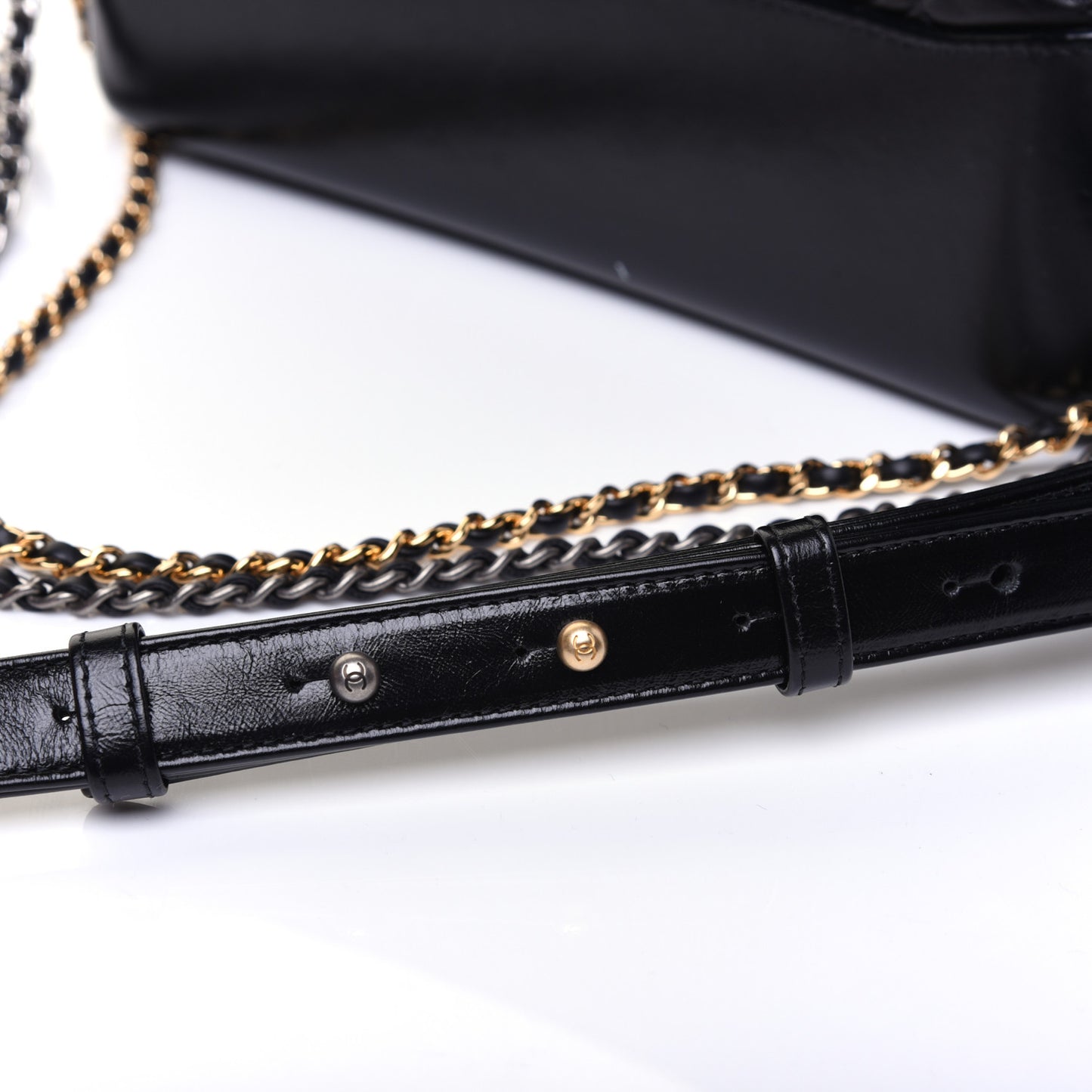 Aged Calfskin Quilted Medium Gabrielle Hobo Black