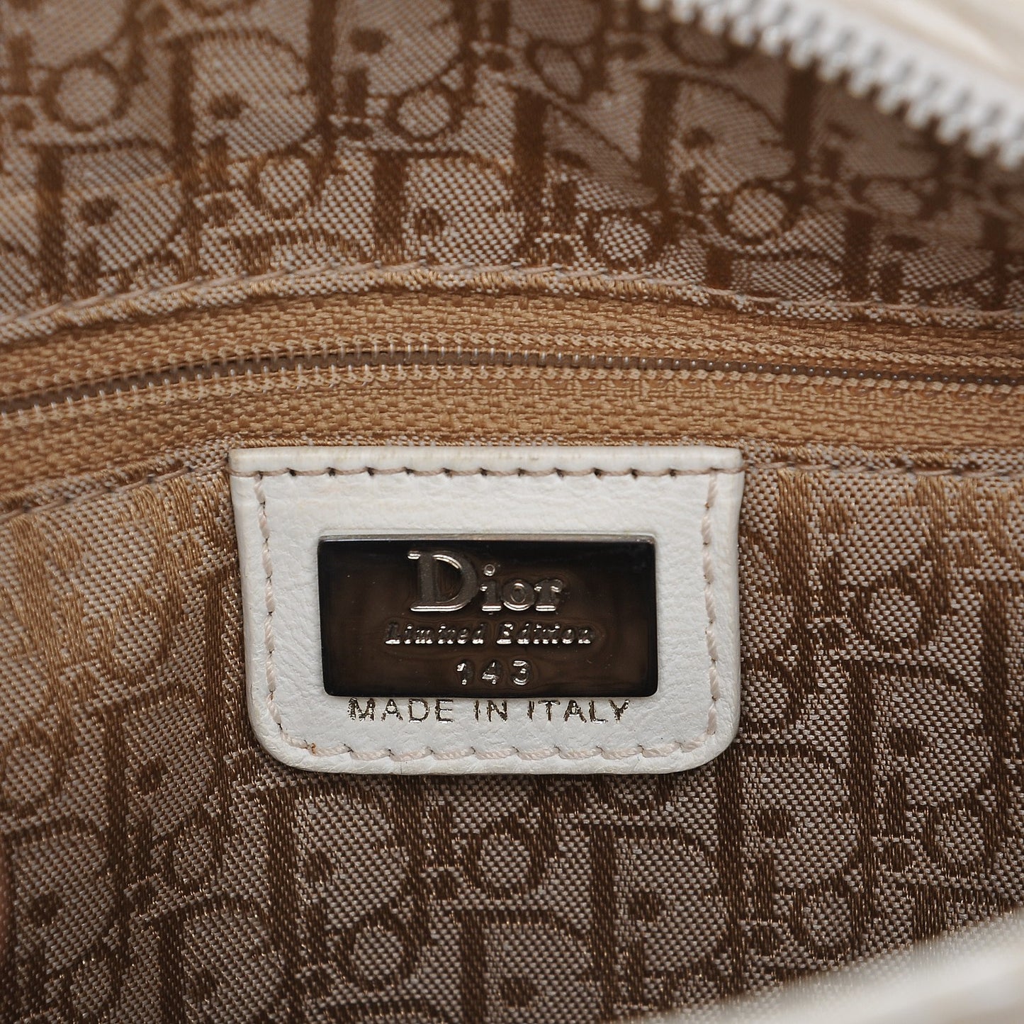 Laced Calfskin Medium Lady Dior Off White