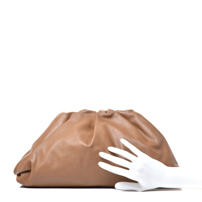 Bottega Veneta Smooth Butter Calf The Pouch Oversized Clutch Cammello 2 of 8