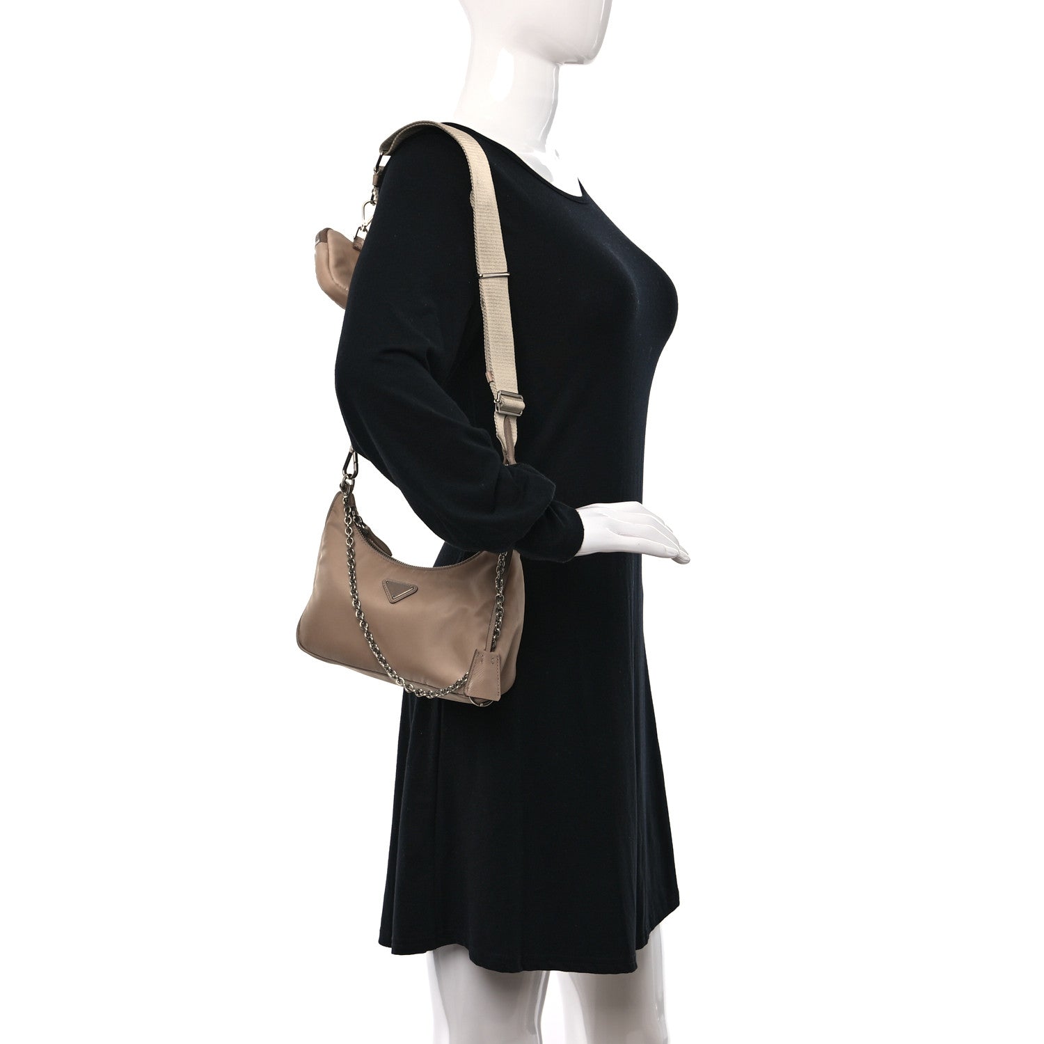 Prada Nylon Re-Edition 2005 Shoulder Bag Cammeo 2 of 13