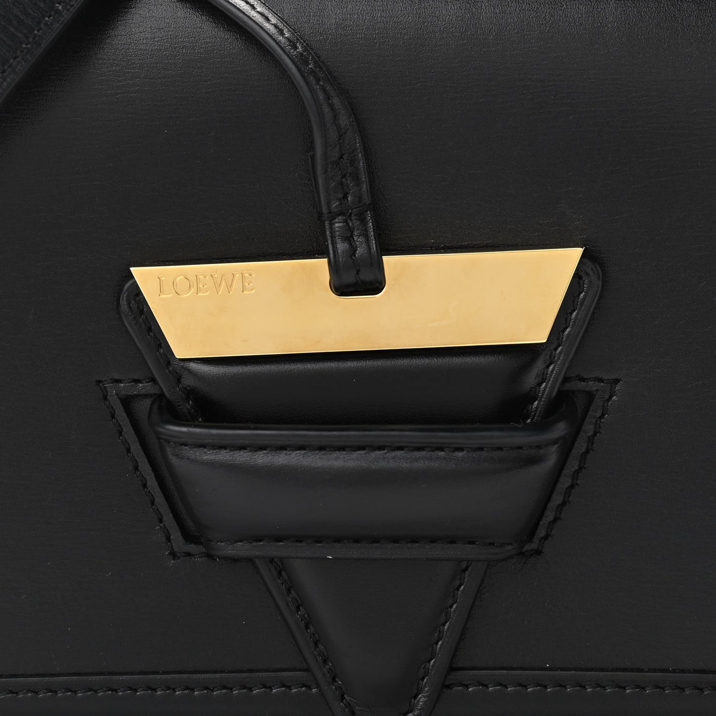 Calfskin Medium Barcelona Shoulder Bag Black
