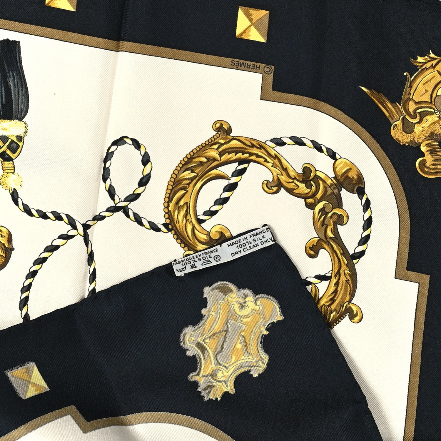 HERMES★スカーフ カレ90★LES CLES THE KEYS★黒★80s Hermes Silk Keys Les Cles Scarf 90 Black Gold 1817124 – FASHIONPHILE