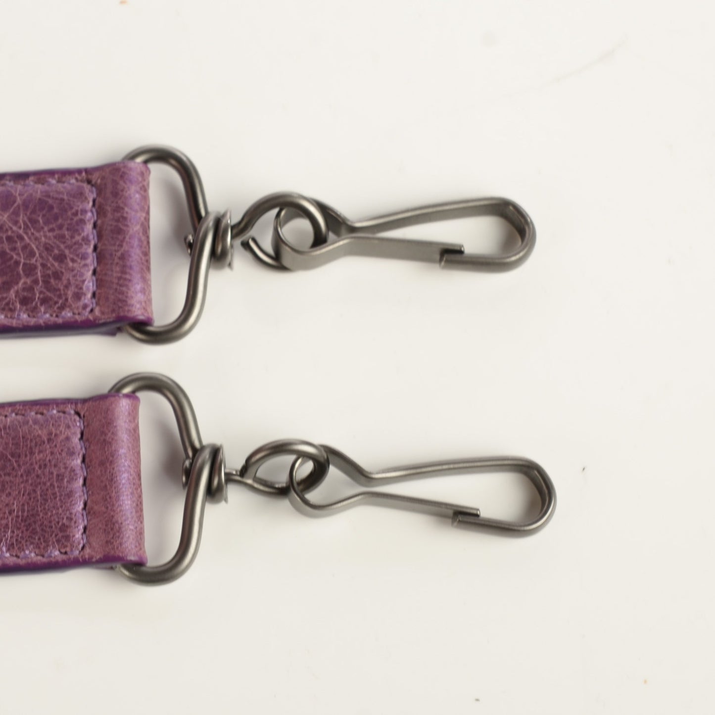 Agneau Classic Hardware City Metallic Purple