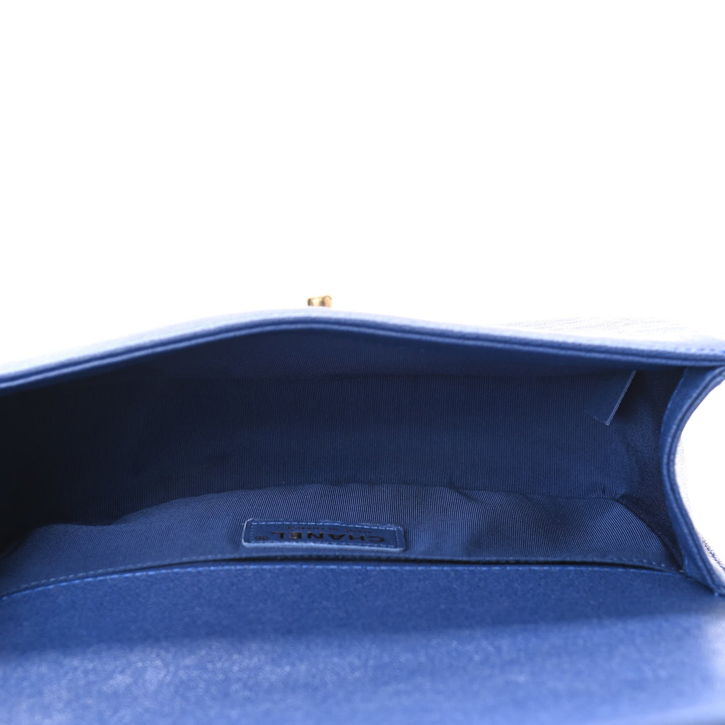 Caviar Quilted Medium Boy Flap Blue