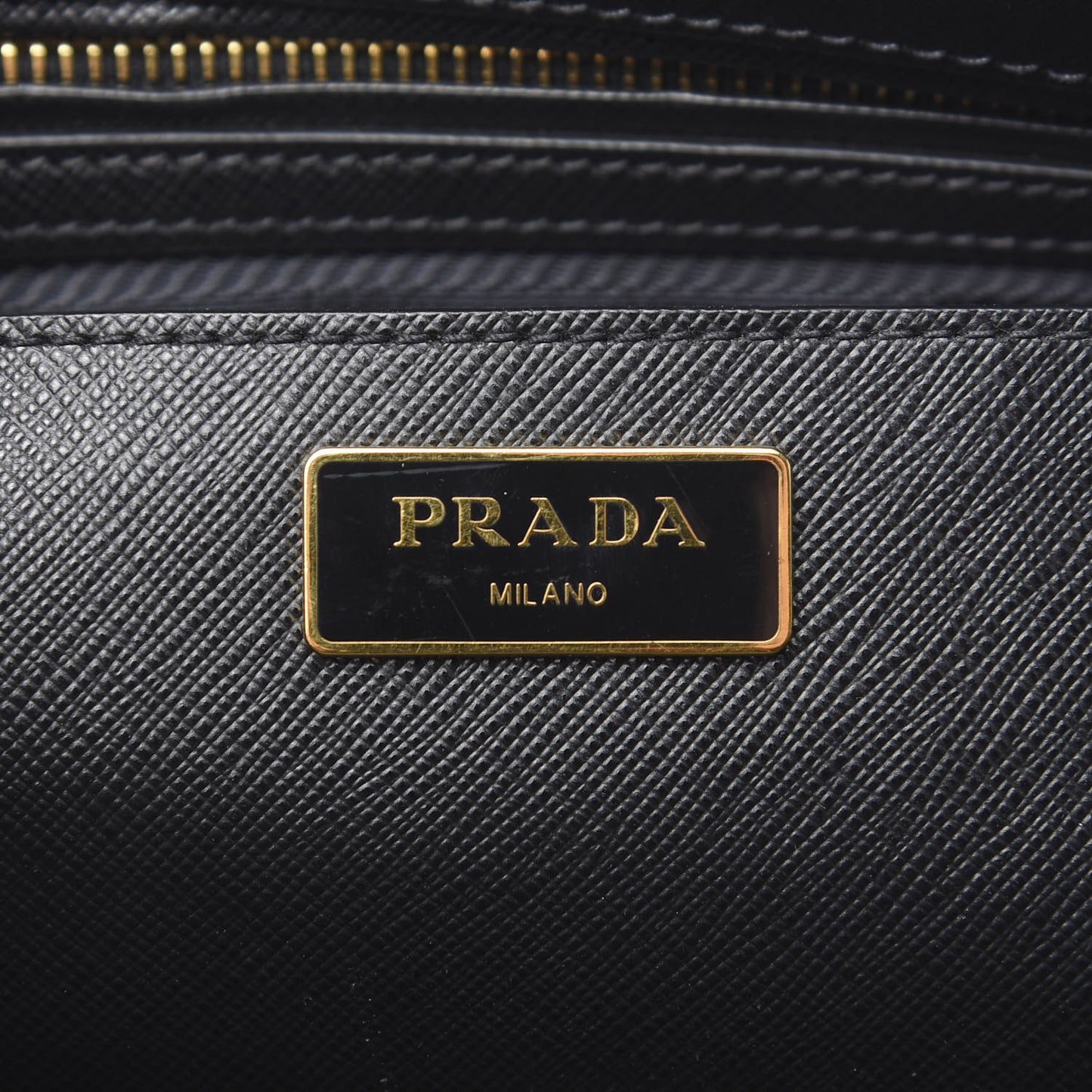 Saffiano Medium Galleria Double Zip Tote Black