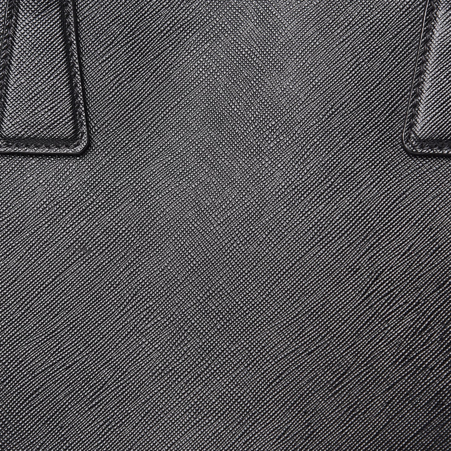 Saffiano Medium Galleria Double Zip Tote Black