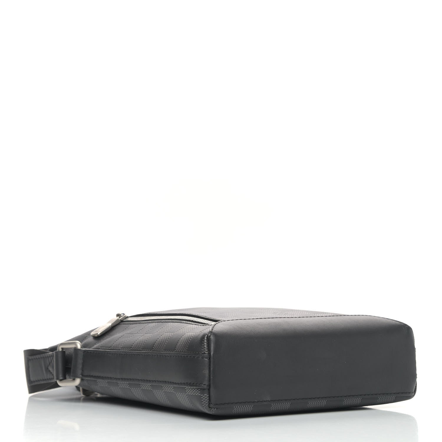 Louis Vuitton Damier Infini Discovery Messenger BB Onyx 3 of 4