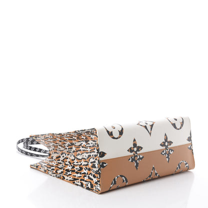 Louis Vuitton Monogram Giant Jungle Onthego GM Ivory 3 of 8