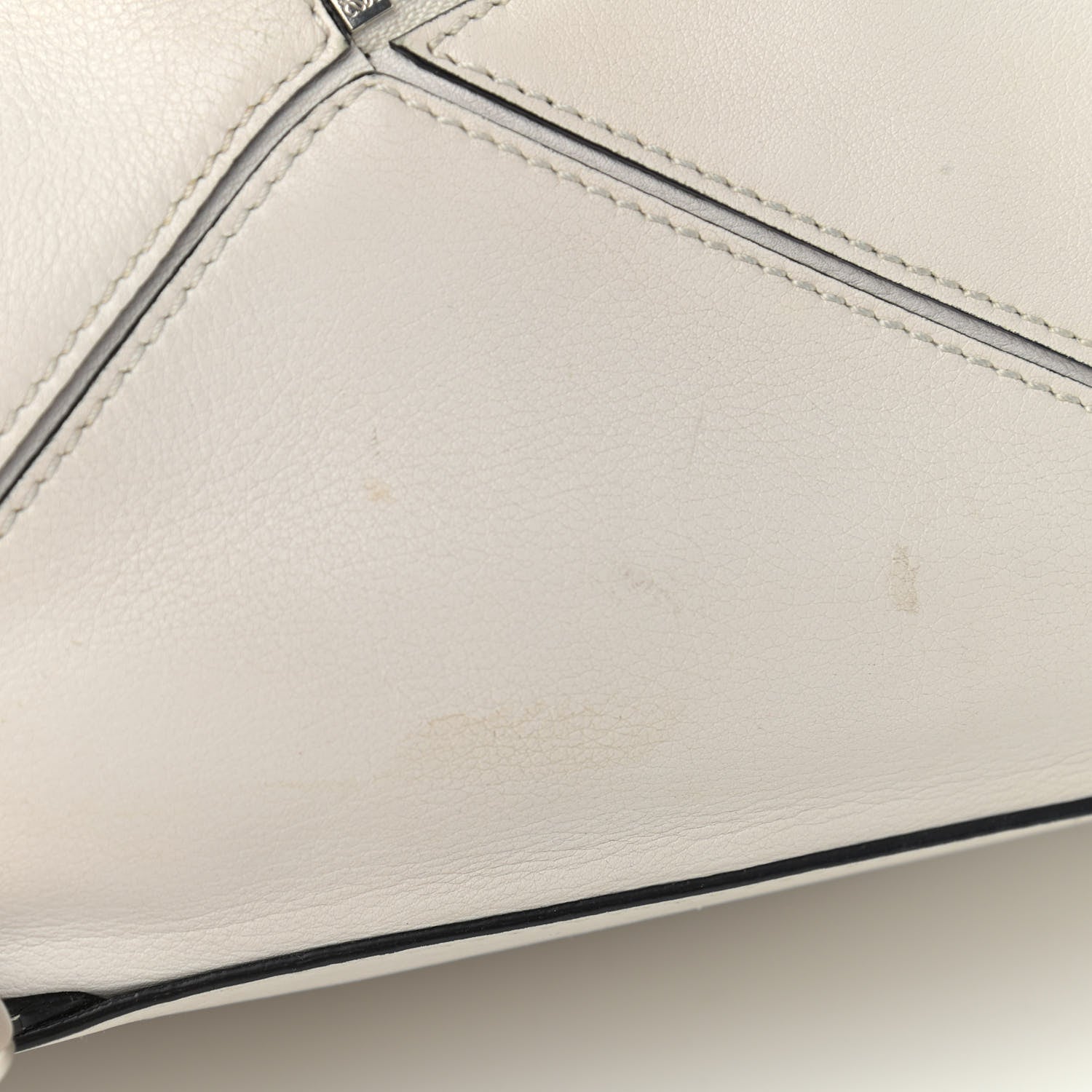 Loewe Calfskin Small Puzzle Bag White 10 of 20
