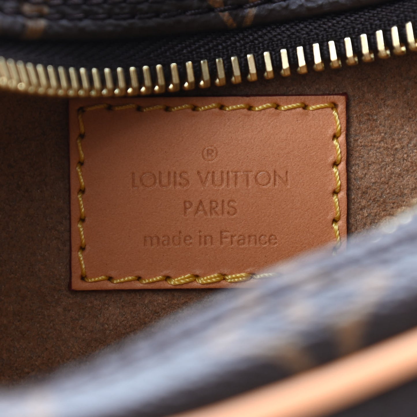 Monogram Loop