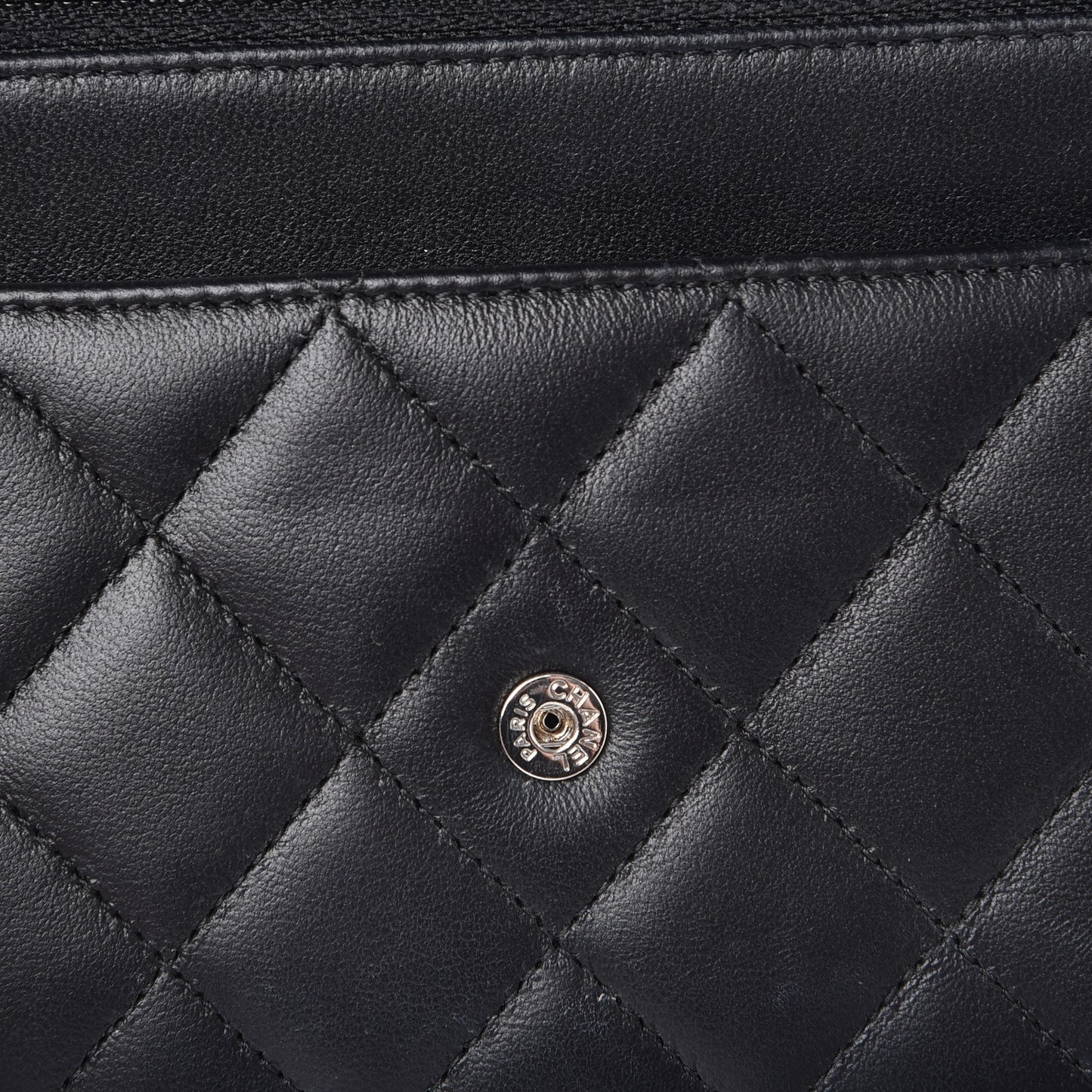 Lambskin Quilted Wallet On Chain WOC Black