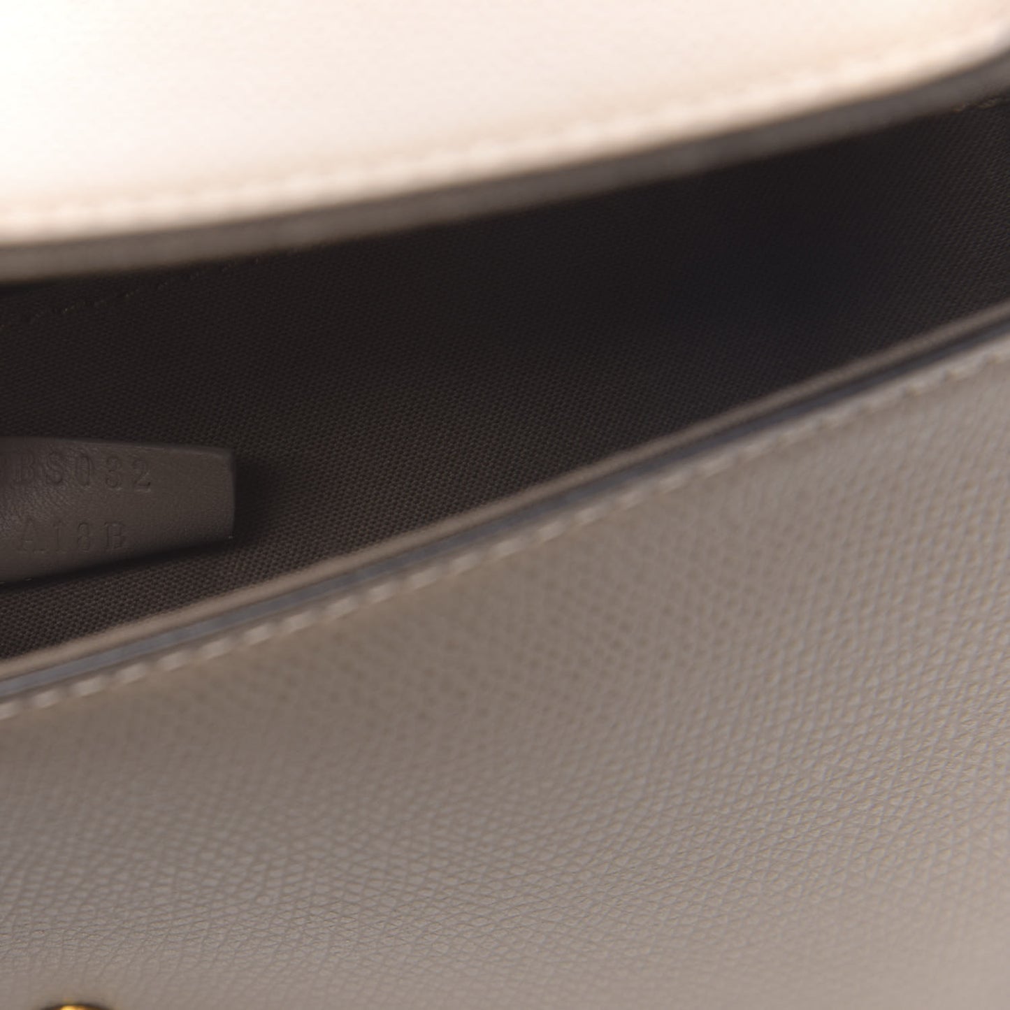 Vitello Cruise F is Fendi Envelope Wallet on Chain with Pouches Tortora