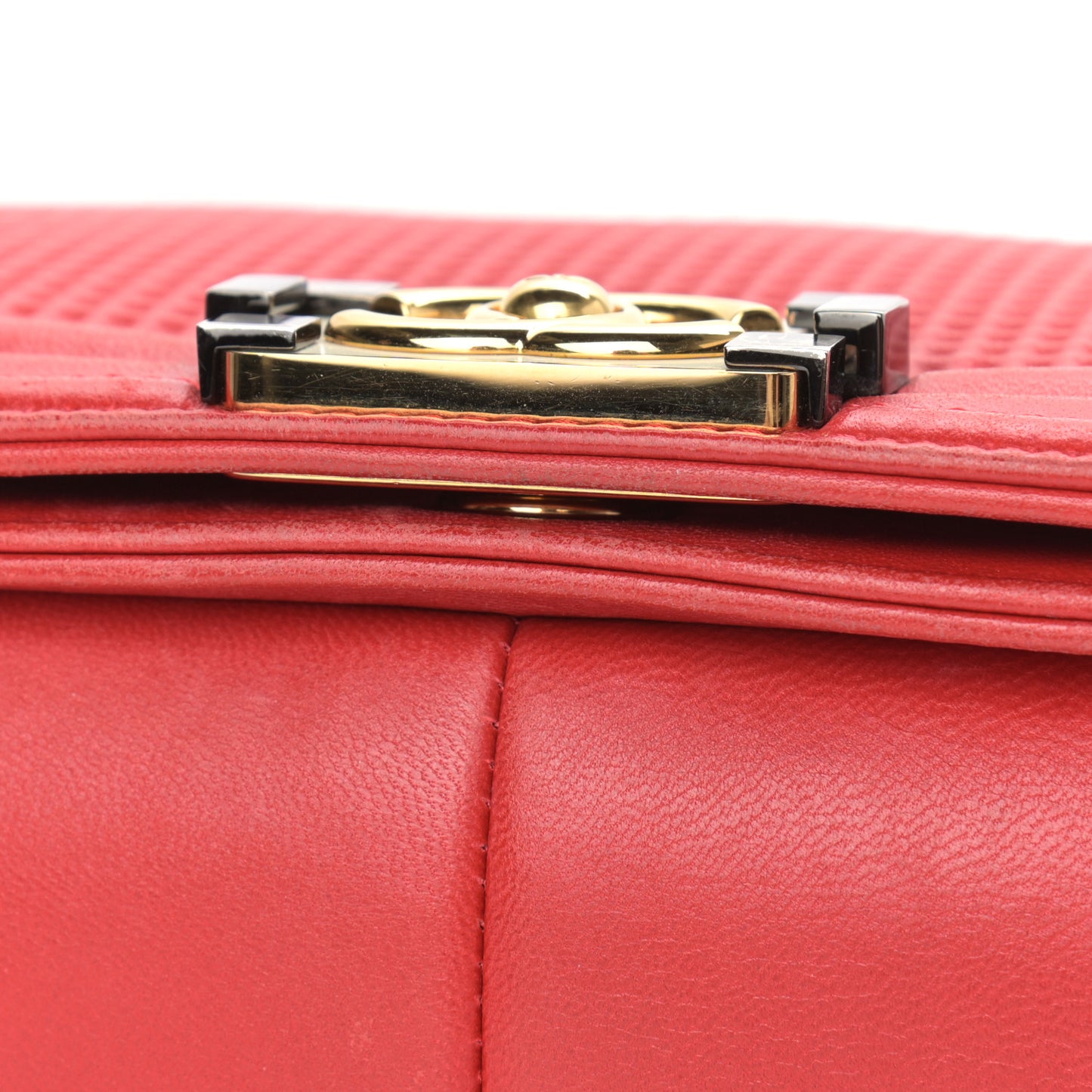 Lambskin Embossed New Medium Boy Cube Flap Red