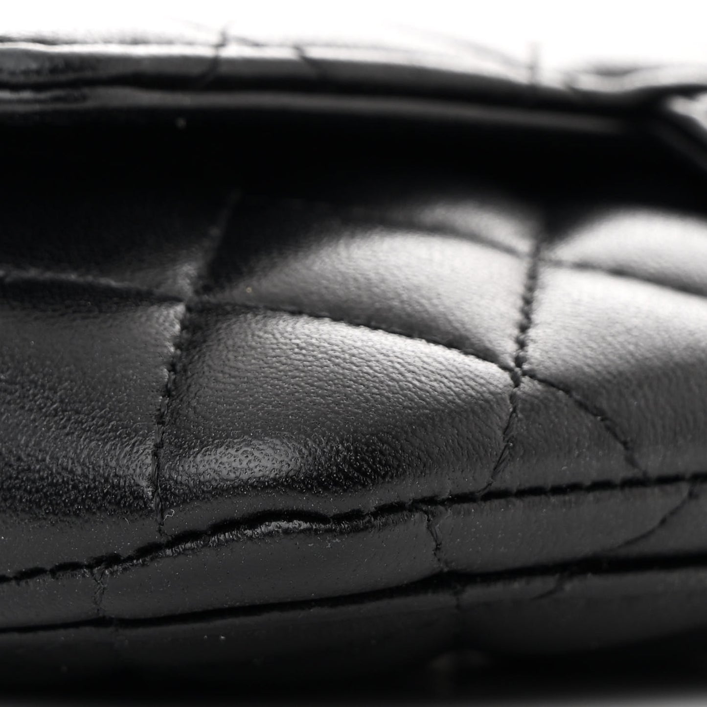 Lambskin Quilted Glasses Case With Chain Black