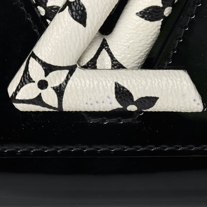 Louis Vuitton Patent Monogram Twist Shoulder Bag PM Black 9 of 10
