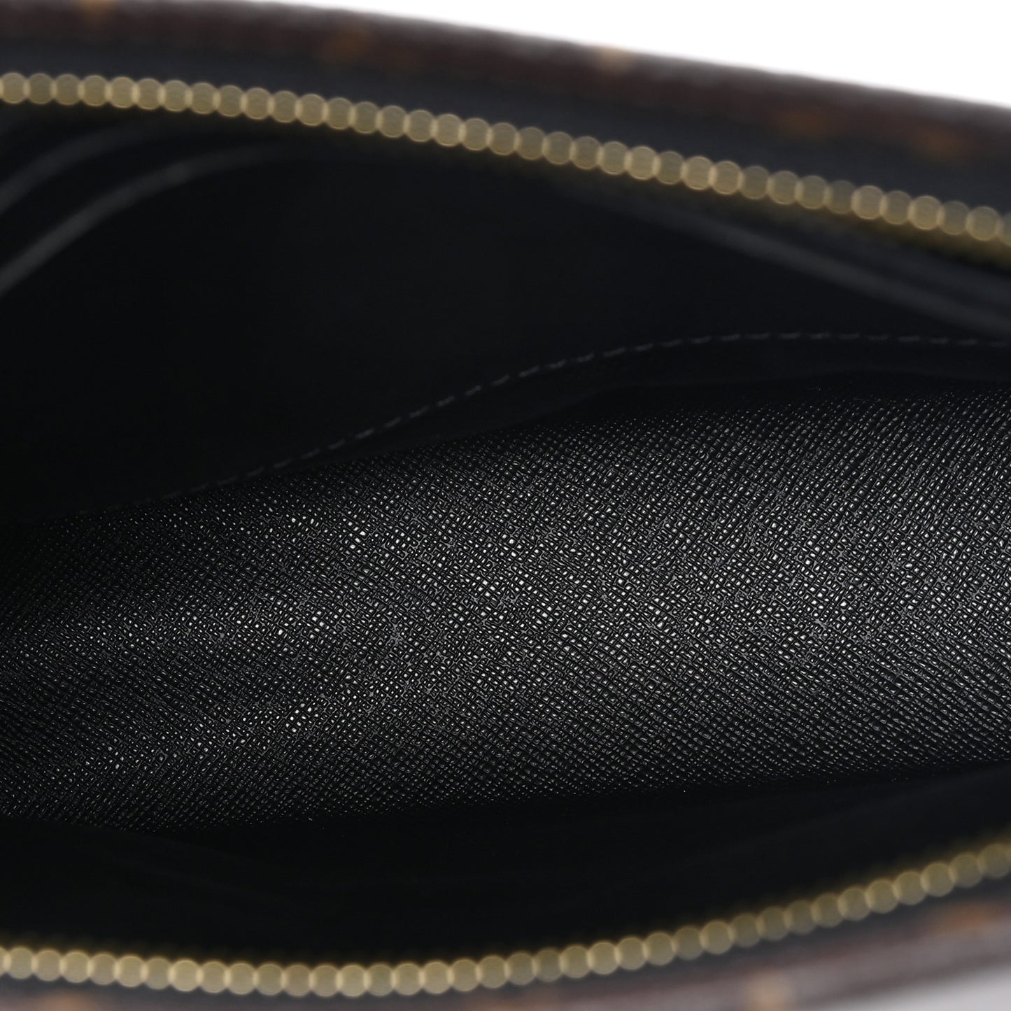 Monogram Poche Toilette NM