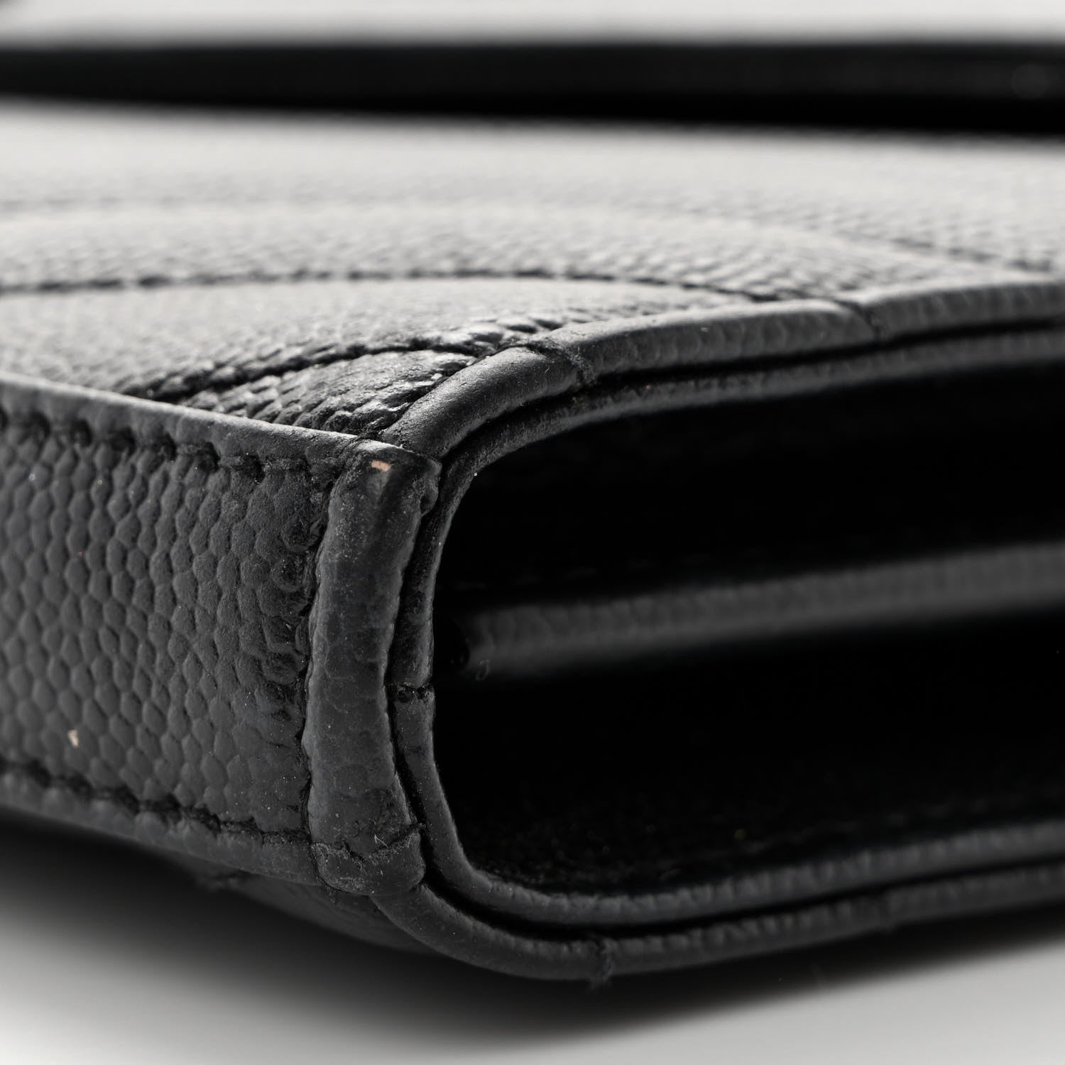 Saint Laurent Grain De Poudre Matelasse Chevron Monogram Monochrome Chain Wallet Black 10 of 13
