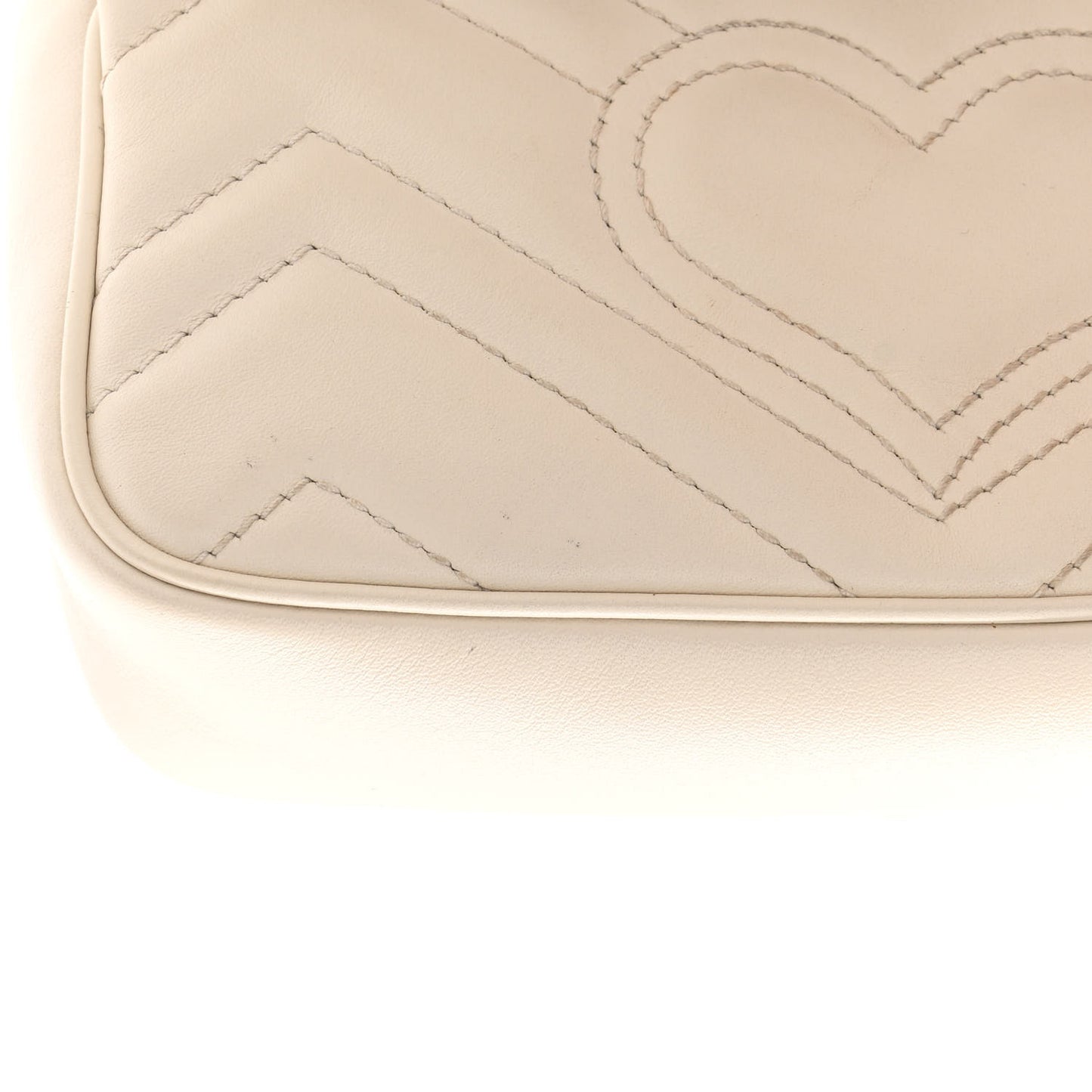 Calfskin Matelasse Super Mini GG Marmont Shoulder Bag White