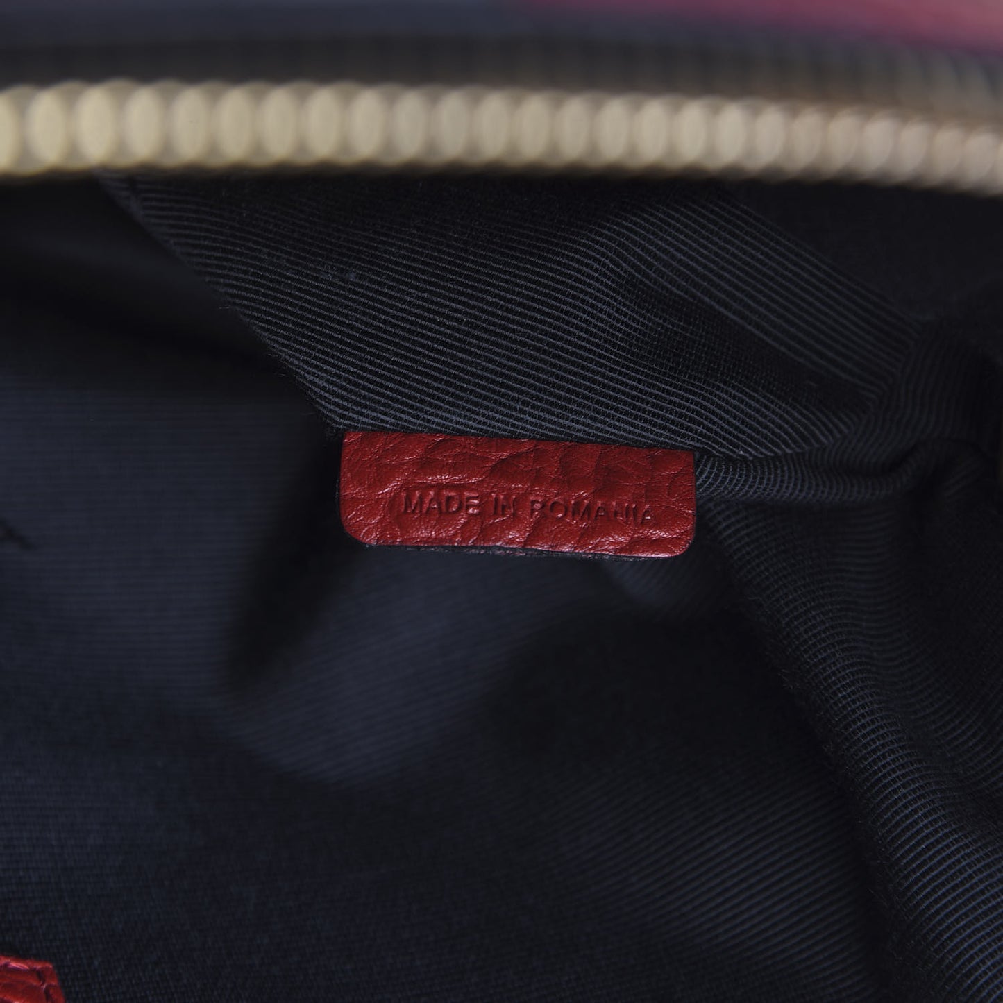 Heritage Grain Small Orchard Bowling Bag Military Red