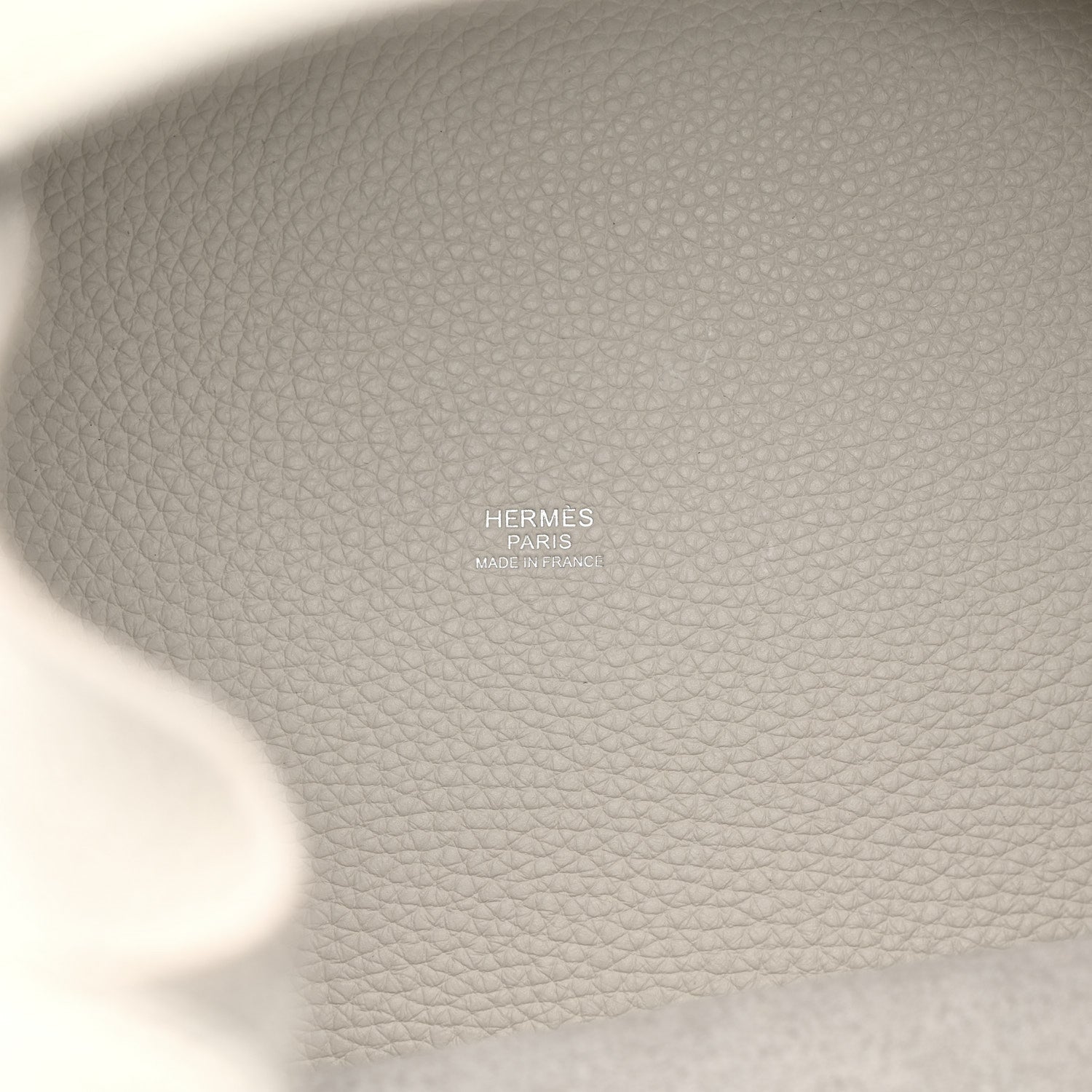 Hermes Taurillon Clemence Picotin 22 MM White 7 of 17