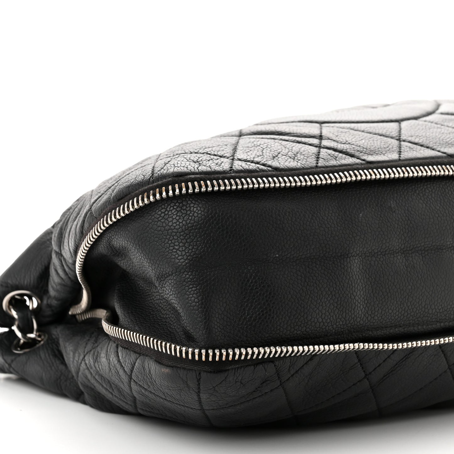 Caviar Quilted Expandable Zip Shoulder Bag Black