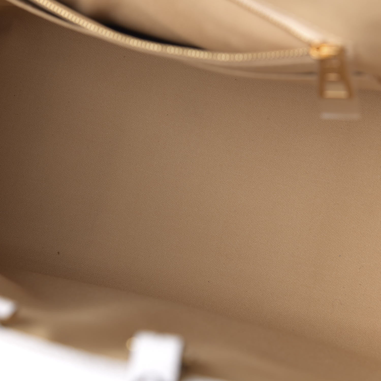 Louis Vuitton Monogram Giant Onthego GM Kaki Beige 12 of 18