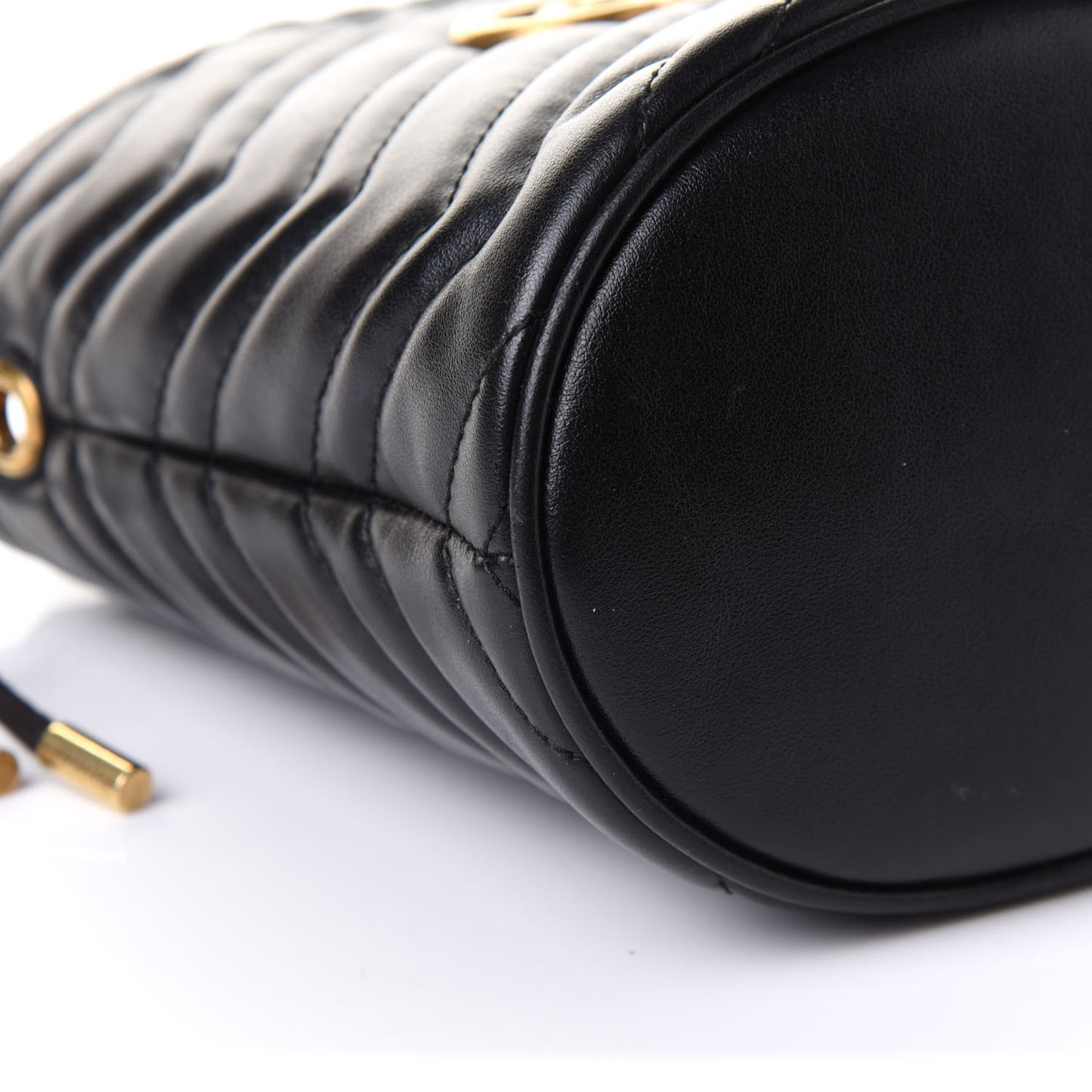 Calfskin Matelasse Mini GG Marmont 2.0 Bucket Bag Black