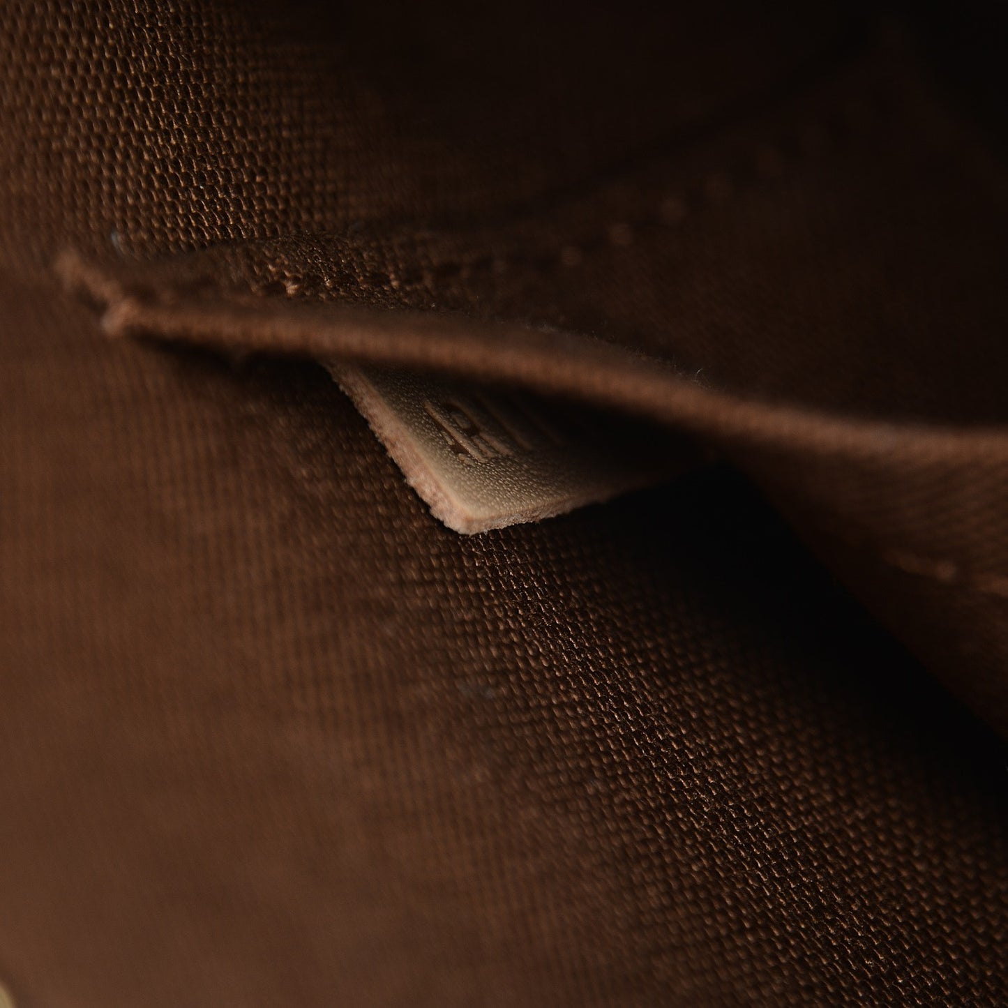 Monogram Alma BB