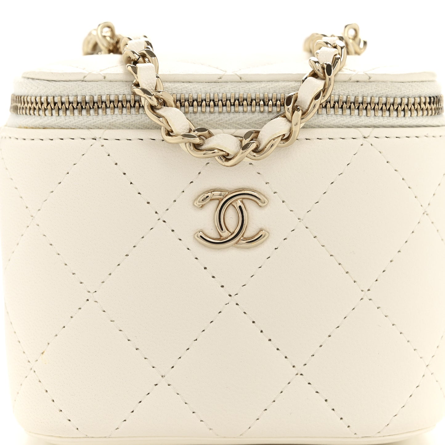 Lambskin Quilted Enamel Pearl Crush Mini Vanity Case With Chain White
