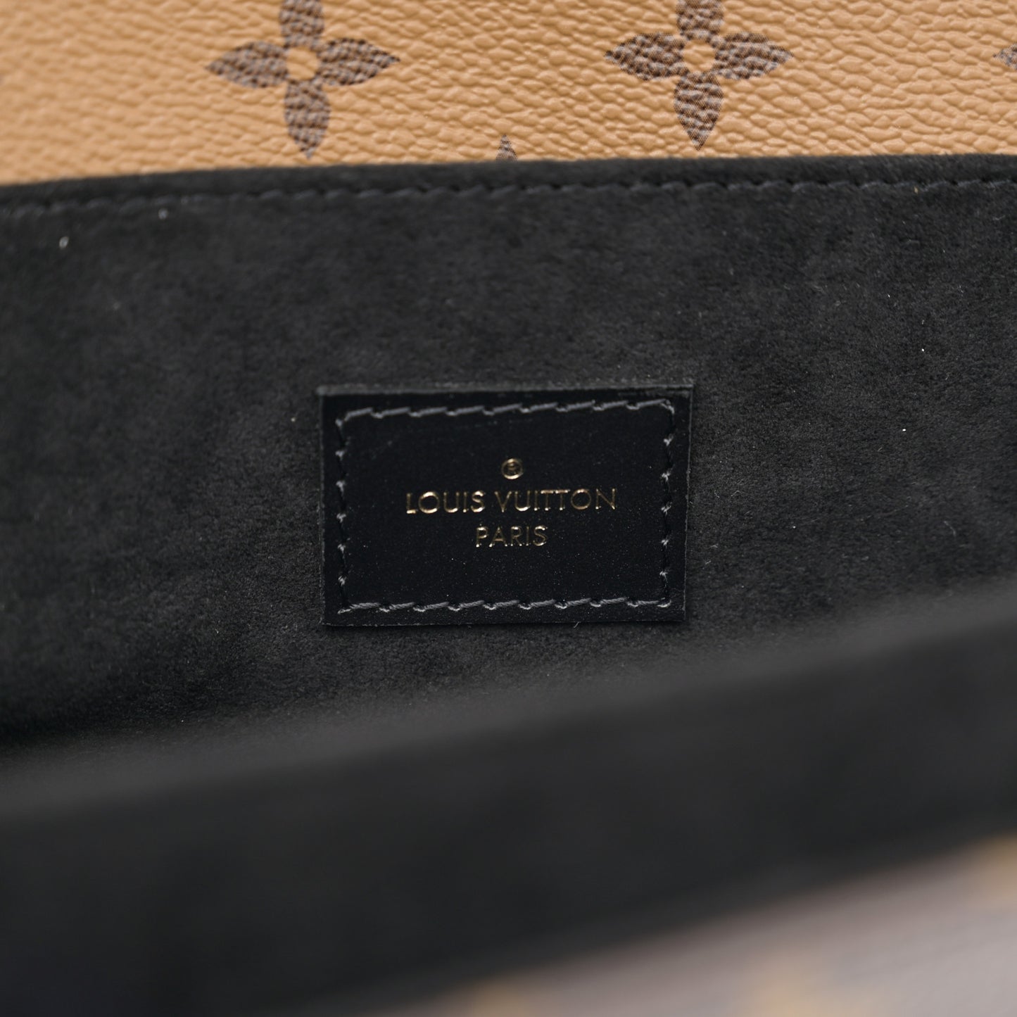 Reverse Monogram Pochette Metis
