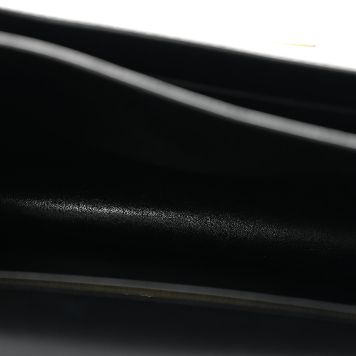 Epsom Constance 24 Black