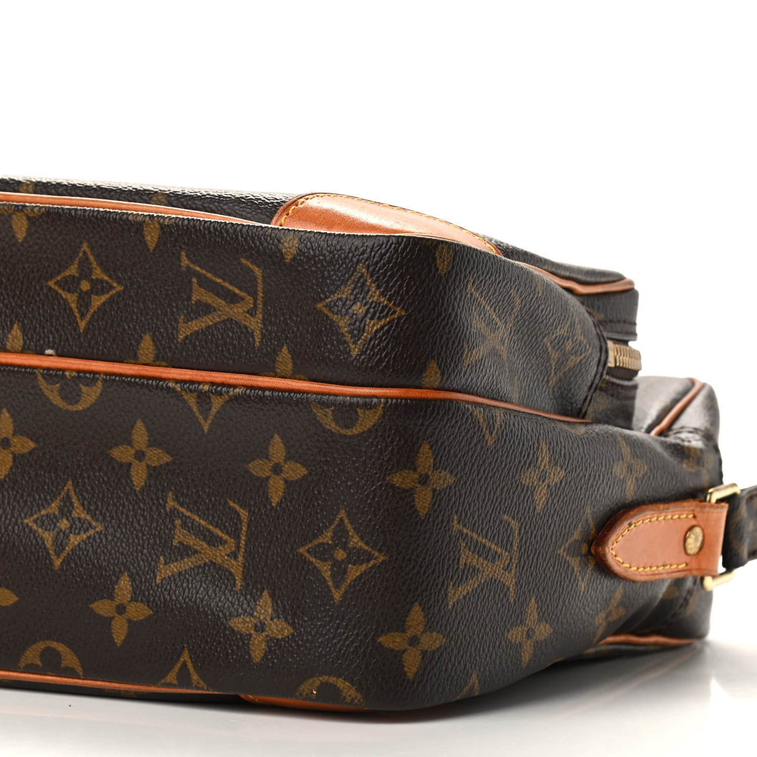 Louis Vuitton Monogram Nil 28 8 of 8