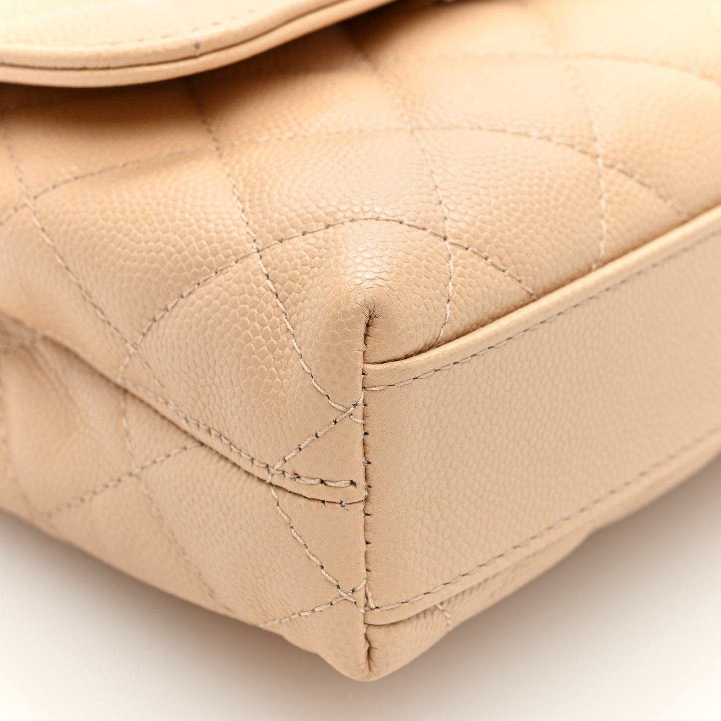 Caviar Quilted Coco Handle Clutch With Chain Beige