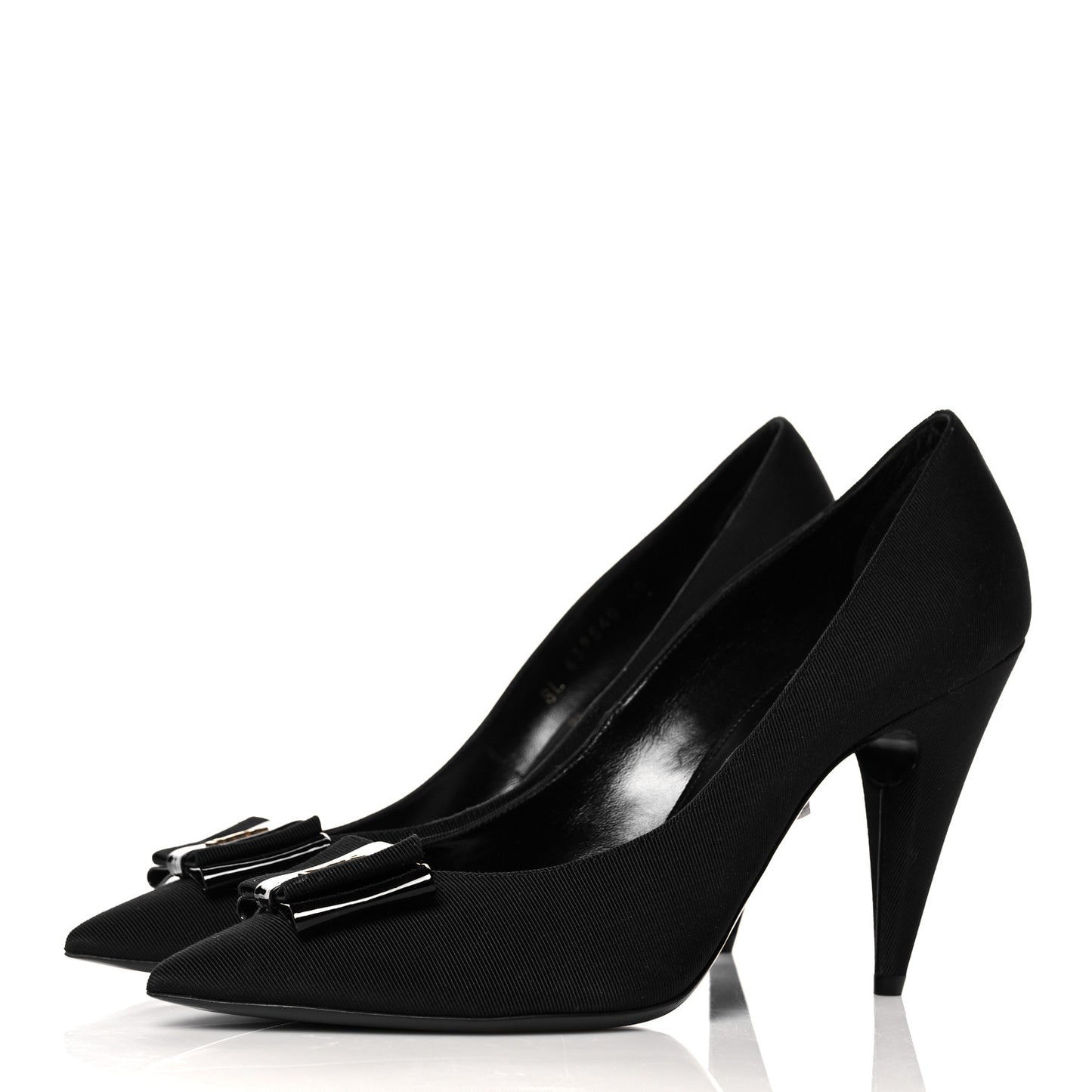 Calfskin Bow Anais Pumps 40 Black