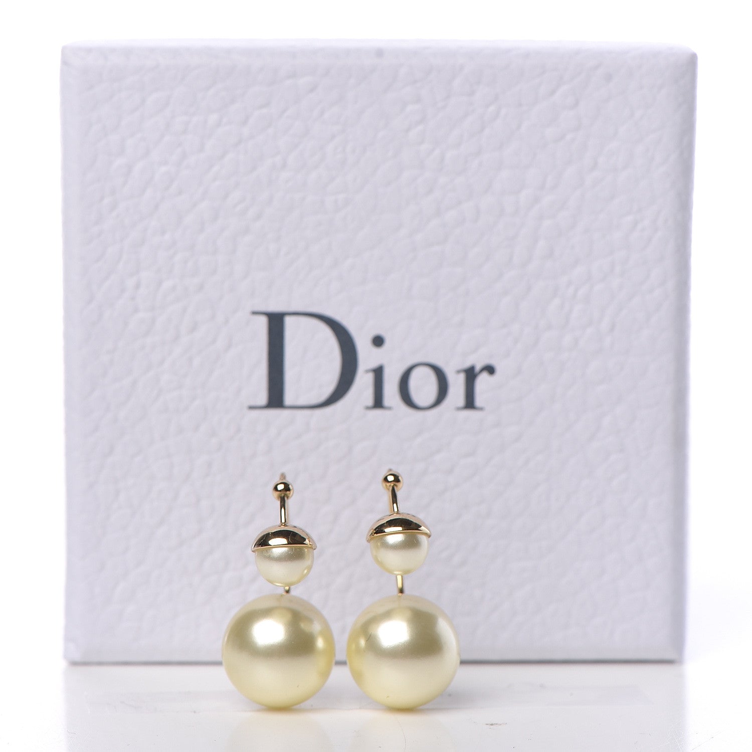 Christian Dior Pearl Ultradior Earrings Cream 8 of 8