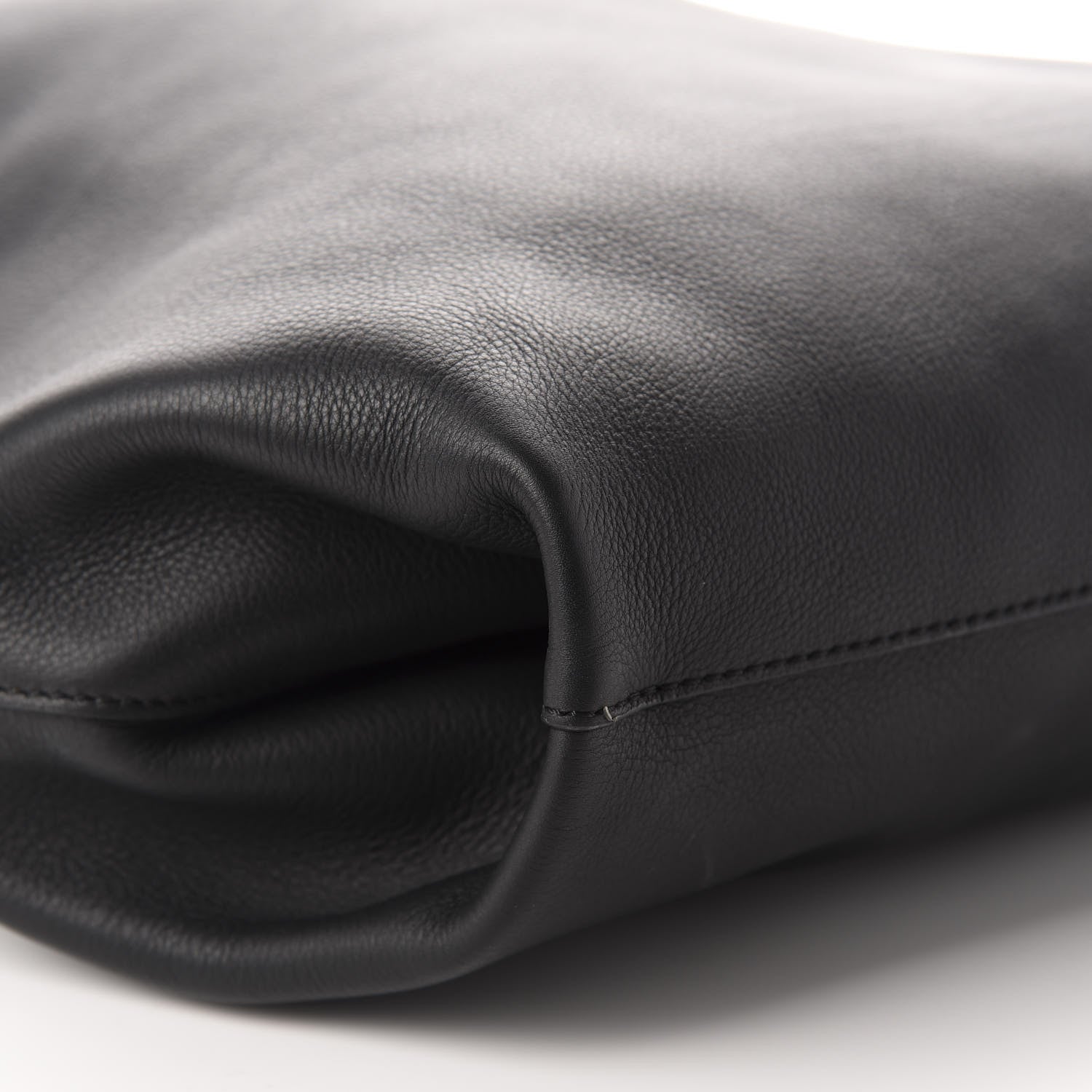 Burberry Smooth Calfskin Medium Grommet Hobo Black 6 of 8