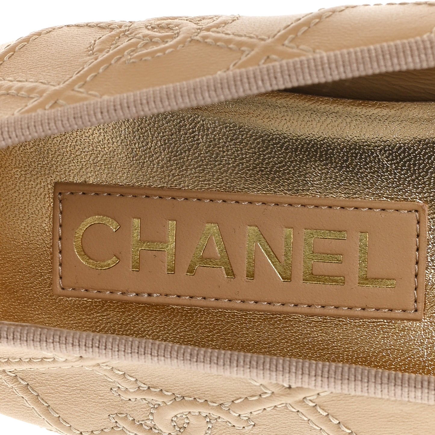 Lambskin Patent Double Stitched CC Cap Toe Ballerina Flats 41 Beige Black