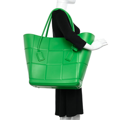 Bottega Veneta Rubber Maxi Intrecciato Medium Arco Grass 2 of 9
