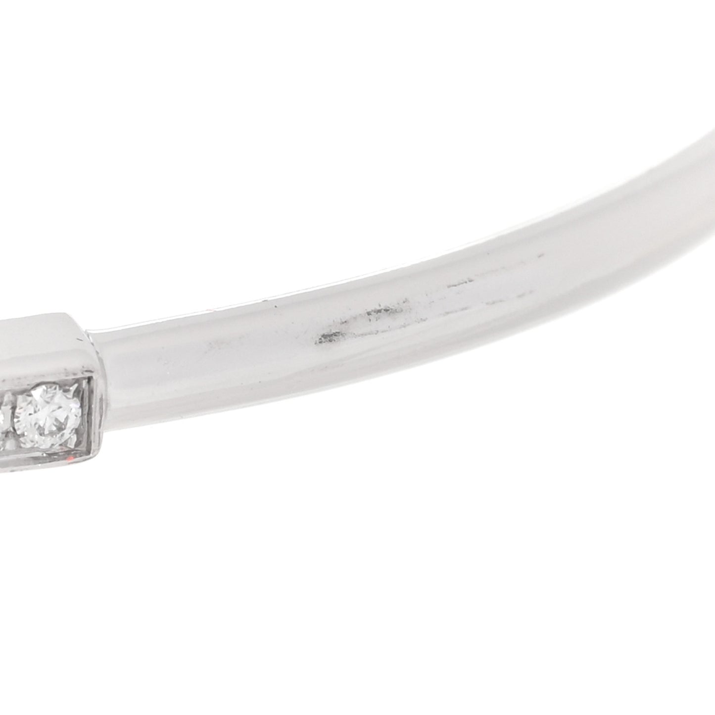 18K White Gold Diamond T Wire Bracelet