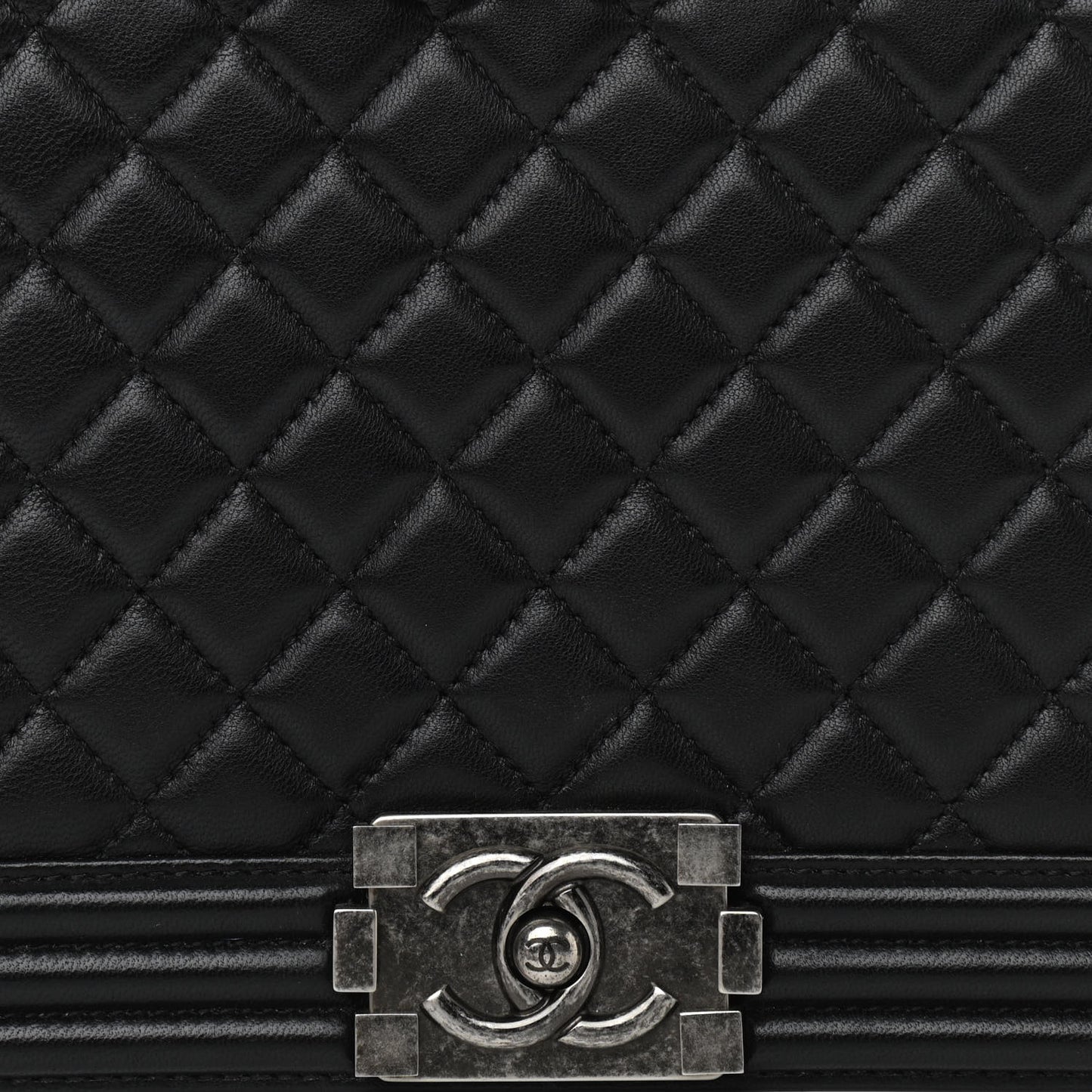 Lambskin Quilted New Medium Boy Flap Black