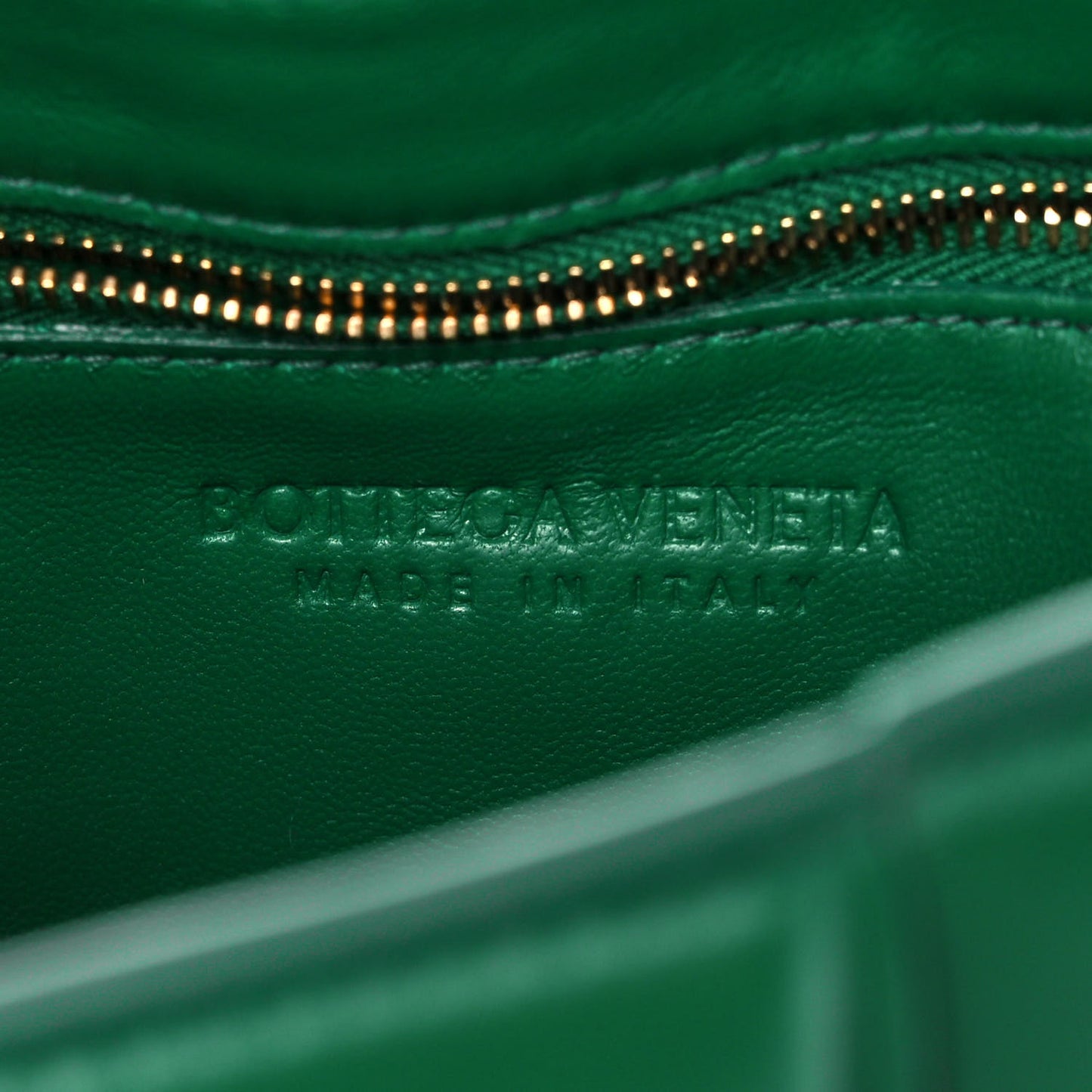 Lambskin Maxi Intreccio Padded Chain Cassette Crossbody Bag Racing Green