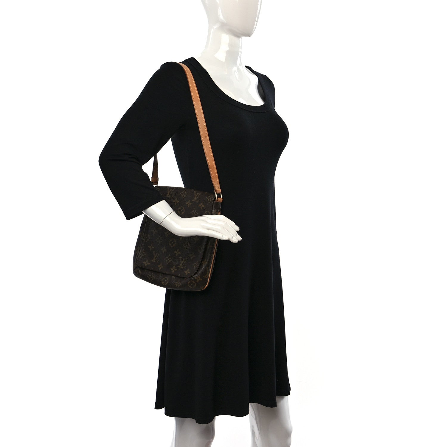 Louis Vuitton Monogram Musette Salsa Long Strap 2 of 10