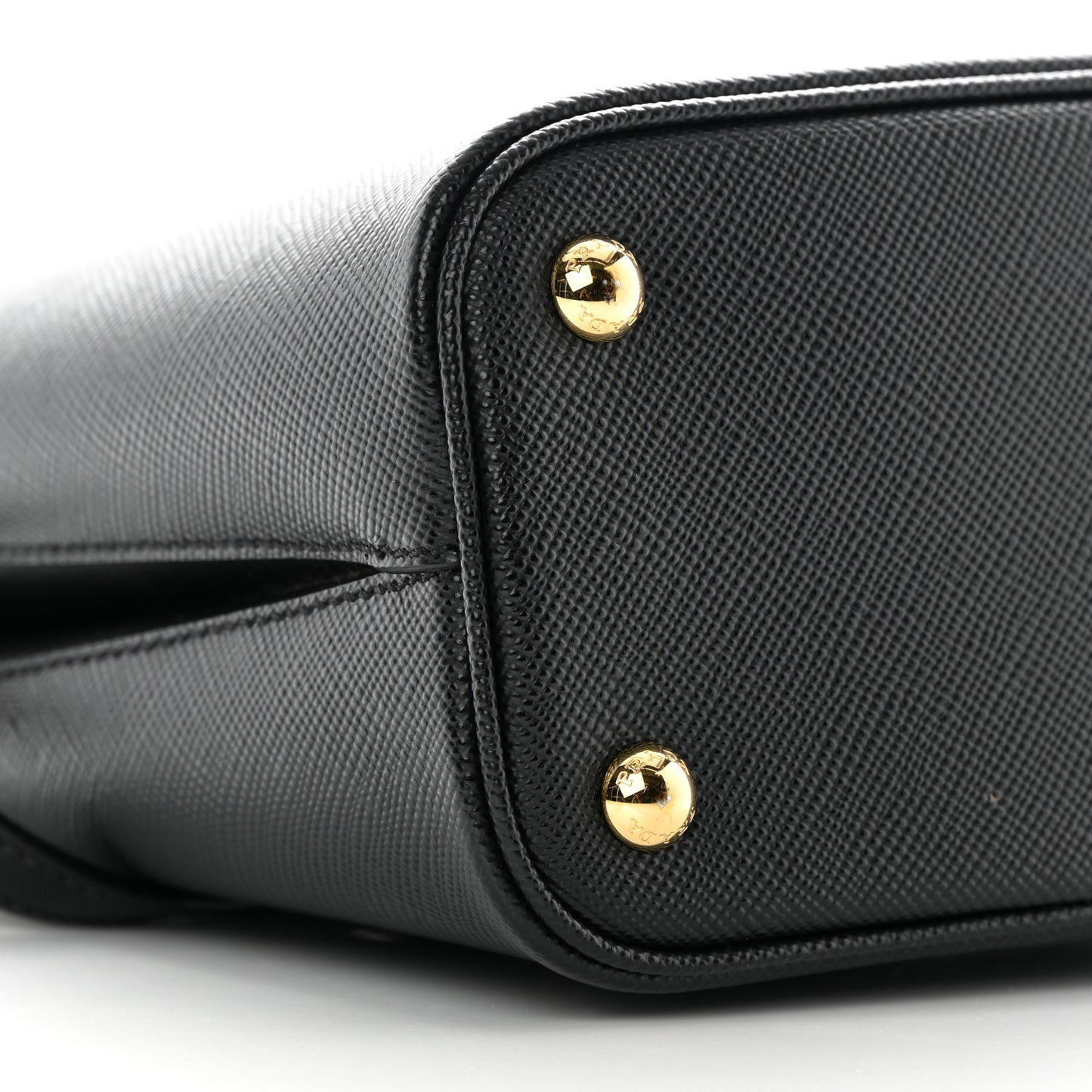 Saffiano Cuir Small Panier Bucket Bag Black Fuoco