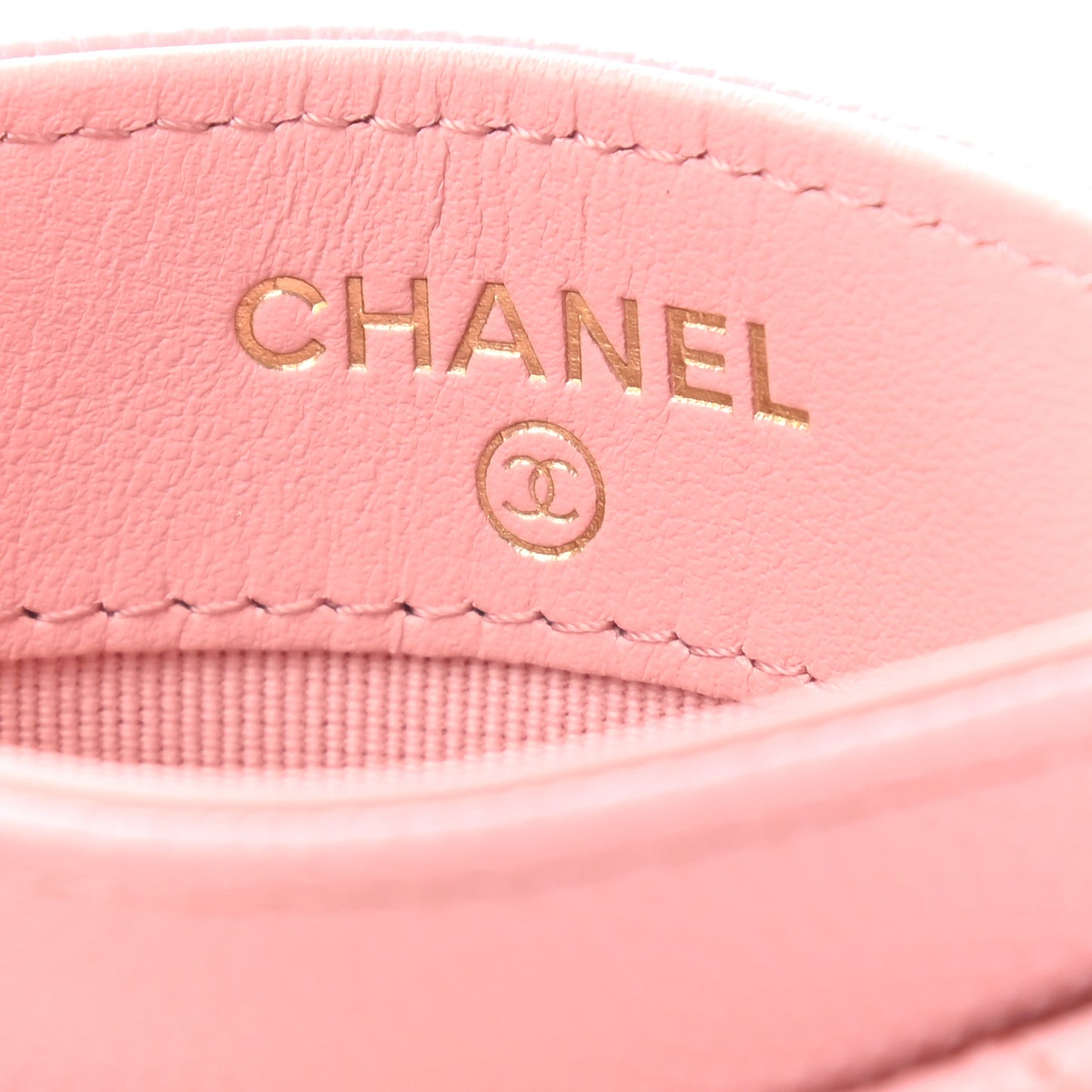 Caviar Quilted Card Holder Pink