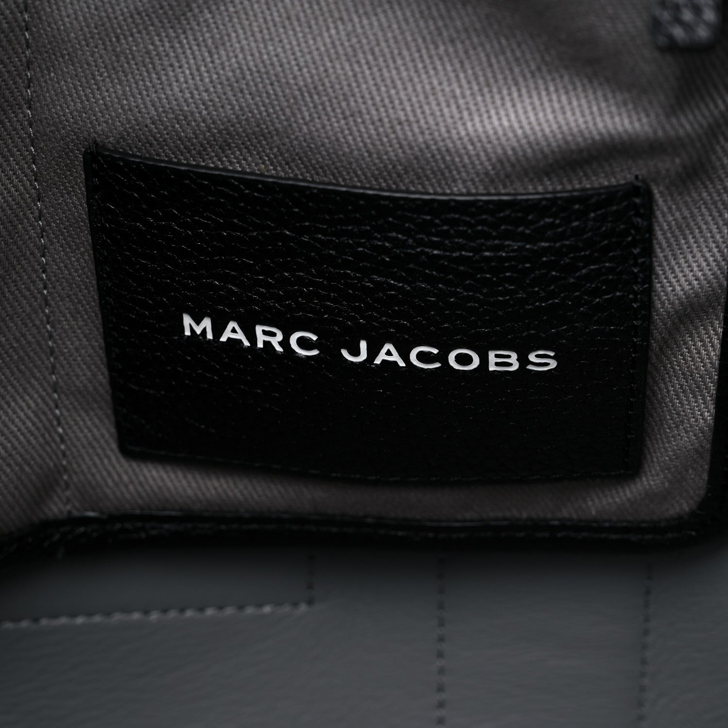 Marc Jacobs Grained Calfskin Large The Tote Bag Black 6 of 15